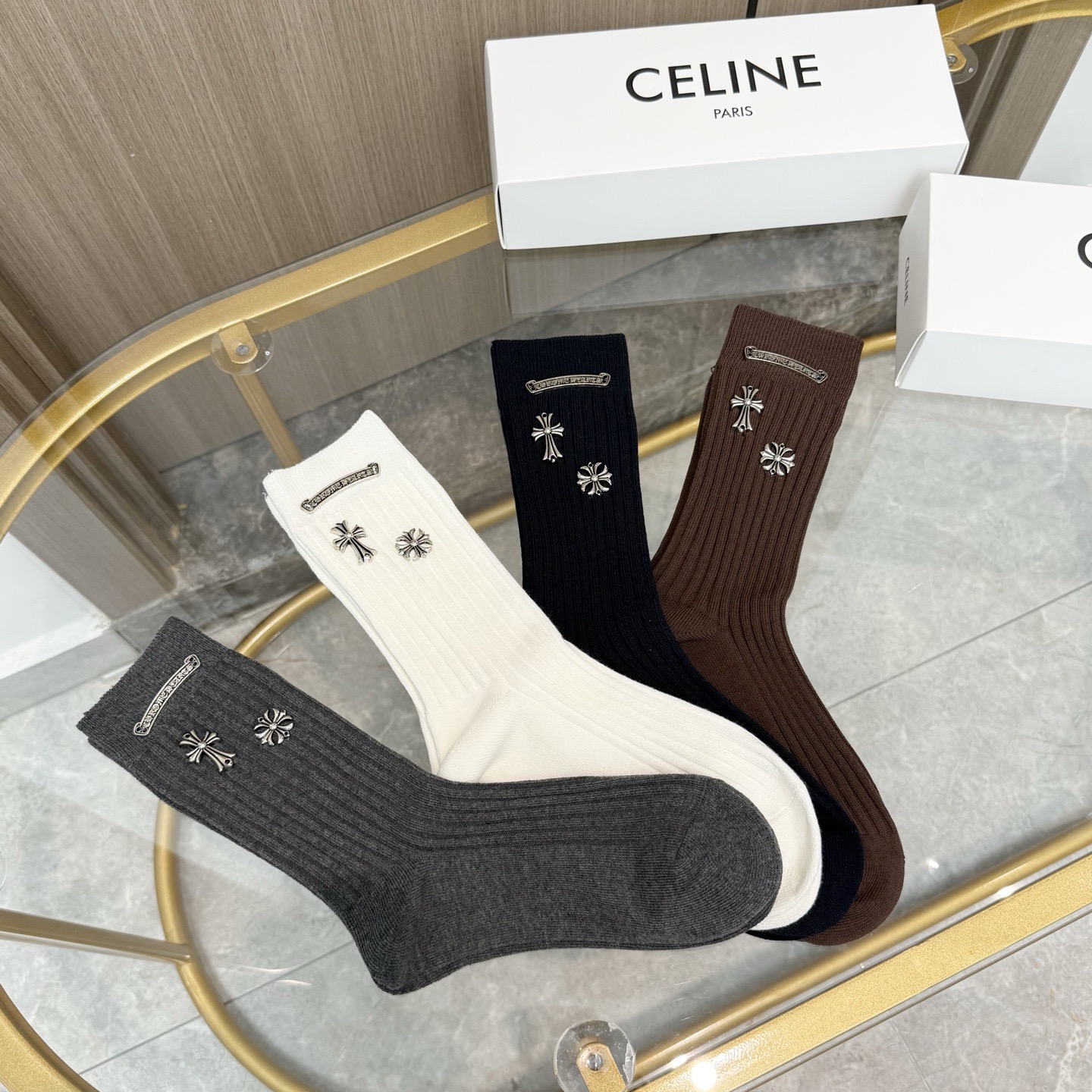 配包装【一盒四双】🌟克罗心 爆款高筒袜🌟高版本 ～好看到爆炸 欧美大牌高筒袜🔥🌟潮人必不能少的专柜代购品