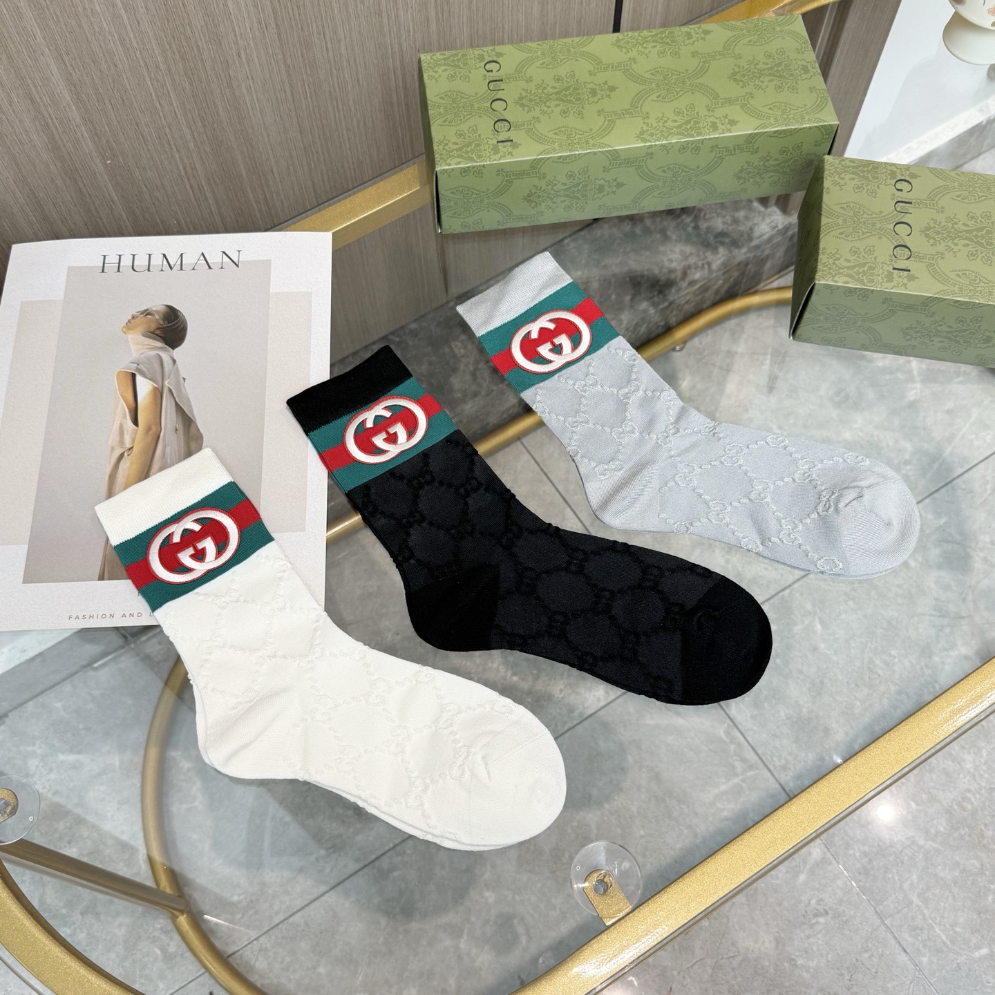 配包装【一盒三双】🌟GUCCI 古奇 爆款中筒袜🌟高版本 ～好看到爆炸 欧美大牌中筒袜🔥🌟潮人必不能少的