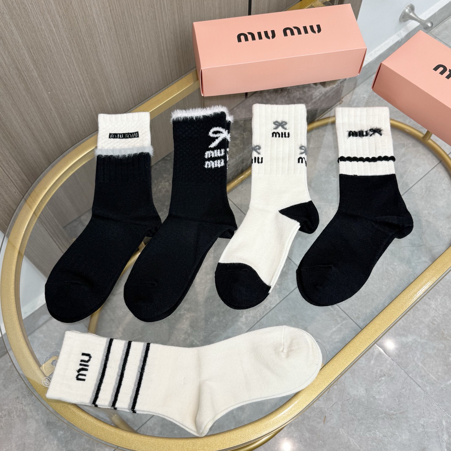 配包装【一盒四双】MIUMIU · 缪缪❗️高品质🔥超级爆款网红羊绒高筒袜子❗️MIU家官网同步刺绣字母