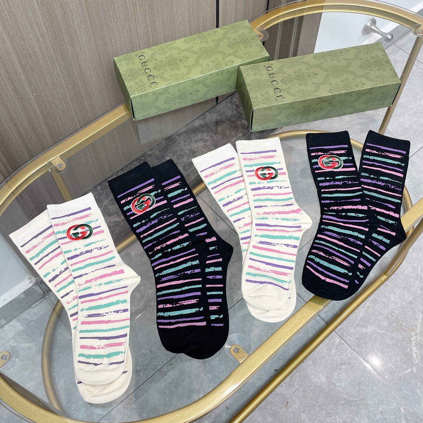 配包装【一盒四双】🔥 Gucci 古奇GG限量系列～Gucci的GG系列都没有让人失望过，这次运动风格展