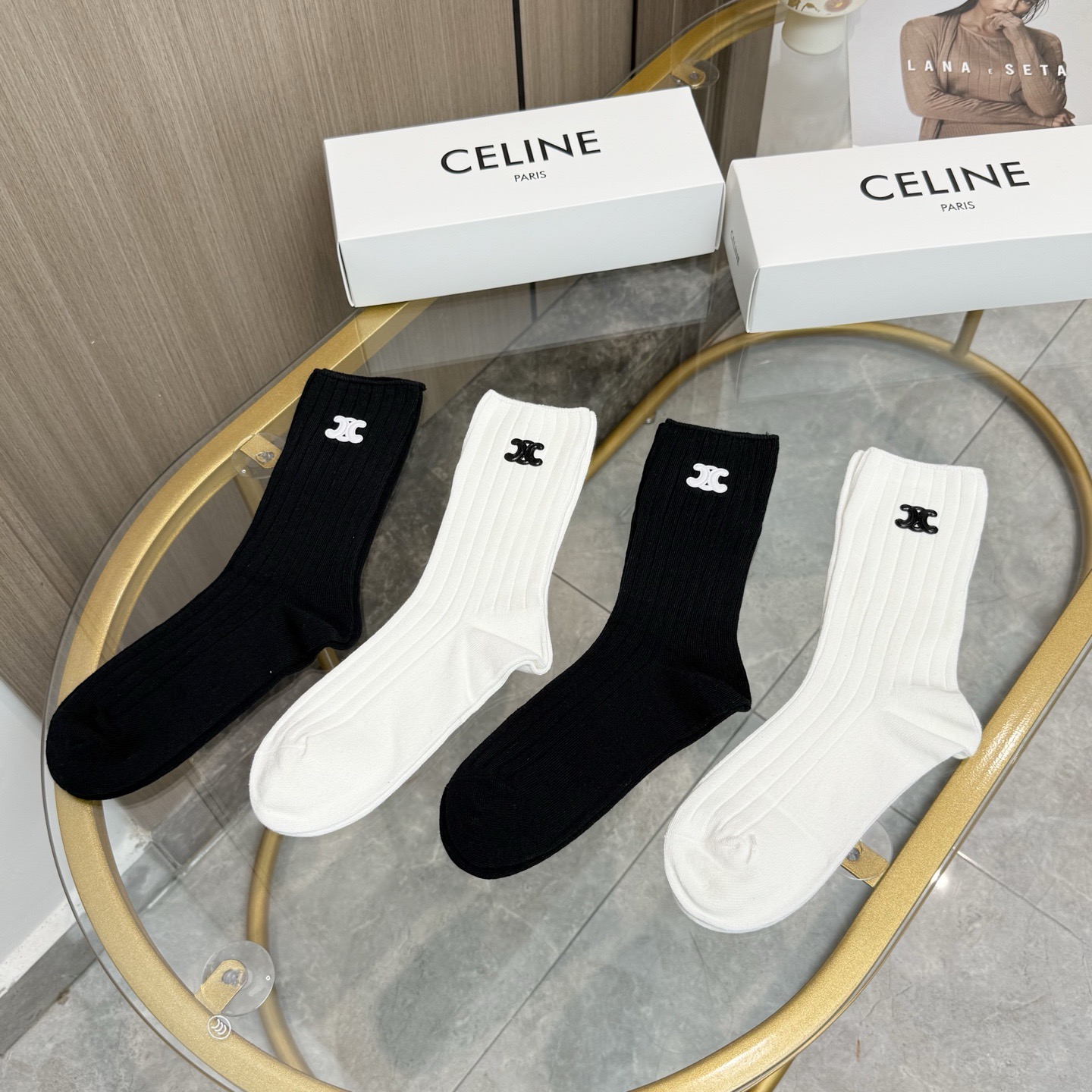 配包装【一盒四双】CELINE · 赛琳❗️高品质🔥超级爆款网红袜子❗️小香家官网同步烫印字母中筒袜，i