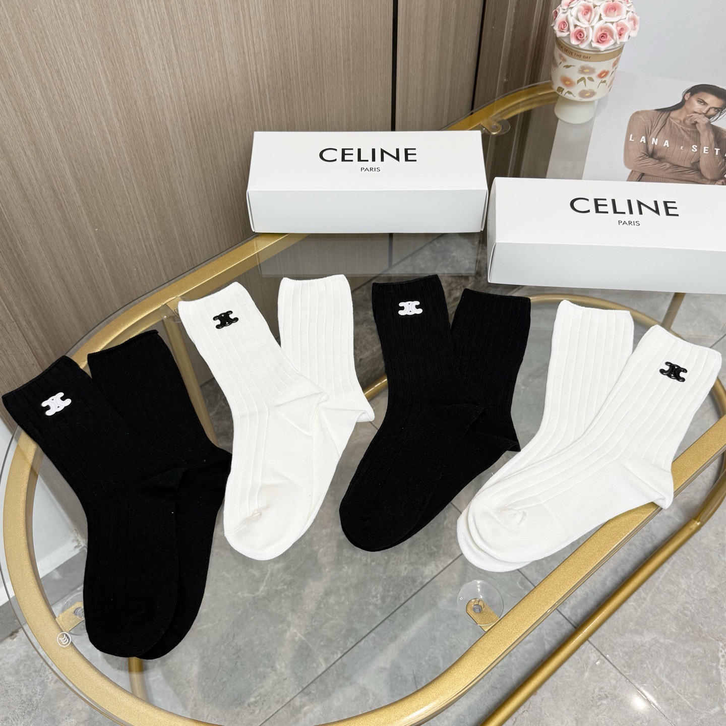配包装【一盒四双】CELINE · 赛琳❗️高品质🔥超级爆款网红袜子❗️小香家官网同步烫印字母中筒袜，i