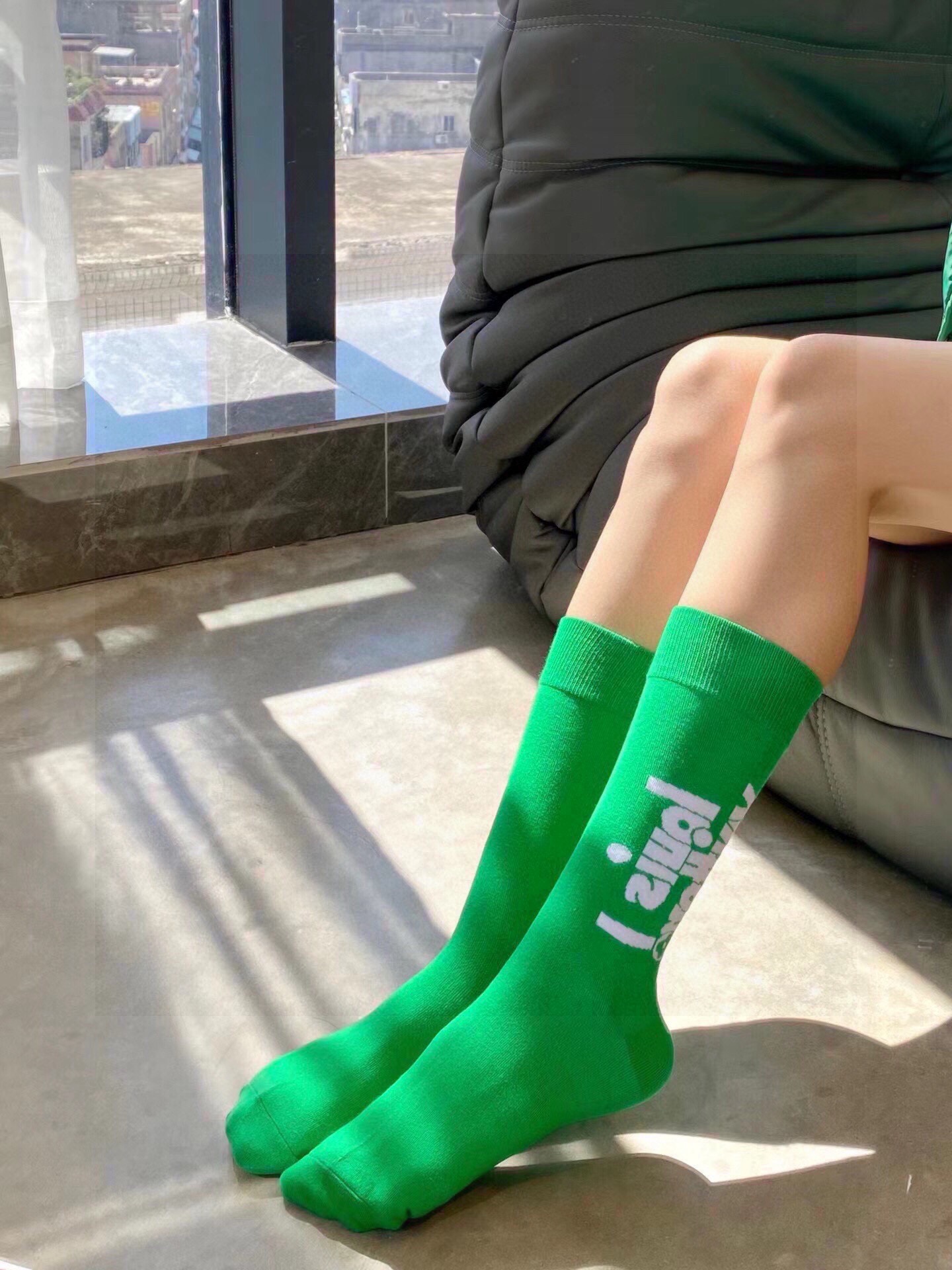 配包装【一盒六双】高版本 官网同款🌟Lv 路易威登爆款中筒袜🌟高版本 ～好看到爆炸 欧美大牌中筒袜🔥🌟潮