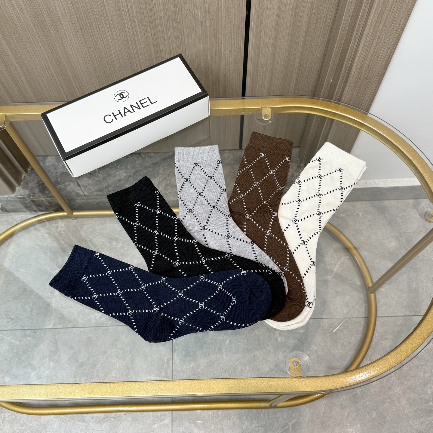 【一盒五双】配包装 CHANEL香奈儿高版本 ～好看到爆炸小香 袜子🔥羊绒袜，超软糯🔥🔥潮人必不能少的C