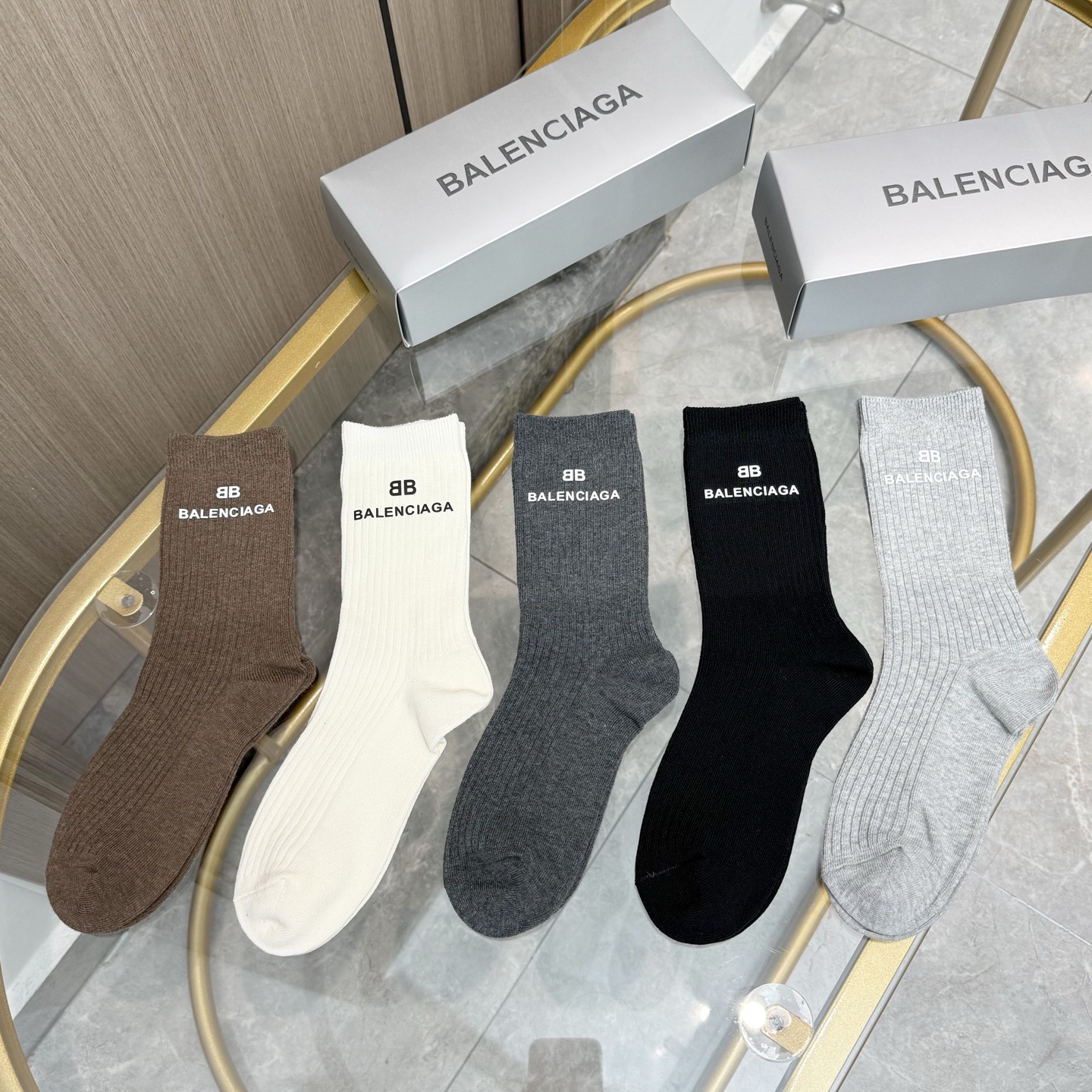 配包装【一盒五双】BALENCIAGA · 巴黎世家 ❗️超级爆款网红袜子 巴黎家官网同步硅胶字母小腿袜