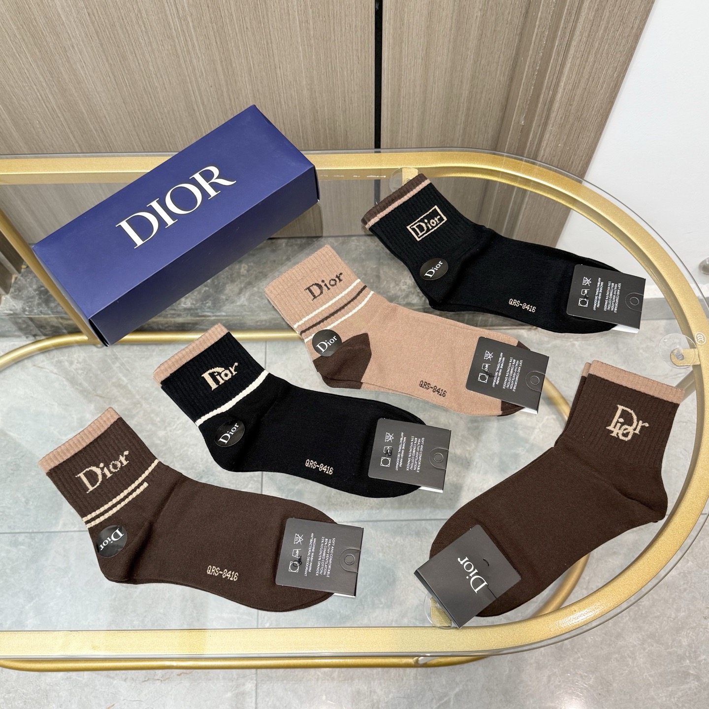 配包装【一盒五双】🌟欧美大牌 Dior迪奥 好看到爆炸欧美大牌中筒袜🔥男女款🌟潮人必不能少的专柜代购品质