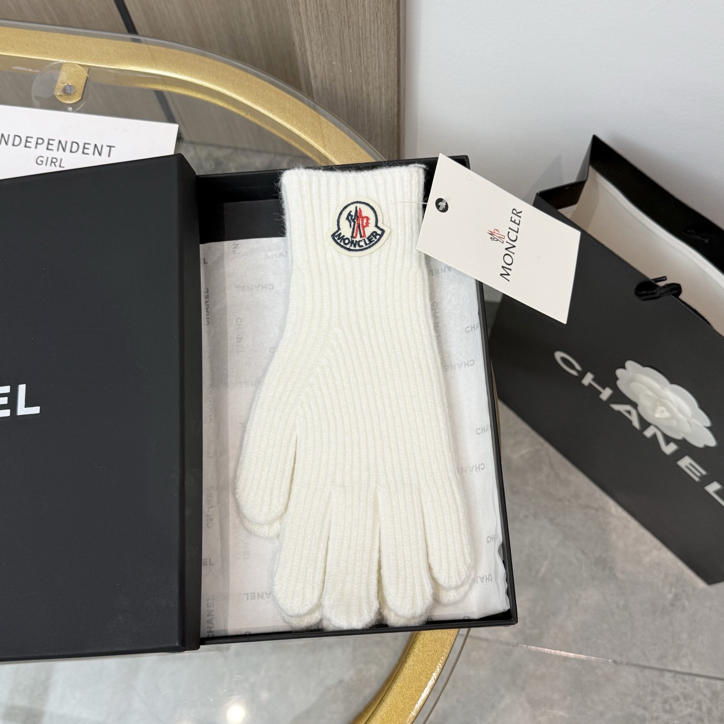 NO:659764,Comes with packaging [one pair in one box] MONCLER · Meng Mouth Super Popular Internet Celebrity Gloves M Home Official Website Synchronized Logo Letters Knitted Warm Gloves, recommended by ins star Internet celebrities, extremely popular wool material, warm, soft and comfortable, European and American big-name street essential gloves, gloves, Moncler, gloves19860909配包装【一盒一双】MONCLER · 蒙口超级爆款网红手套M家官网同步logo字母针织保暖手套,ins明星网红推荐火爆至极羊毛材质,保暖柔软舒适,欧美大牌街头必备手套,手套,Moncler,gloves,accessory