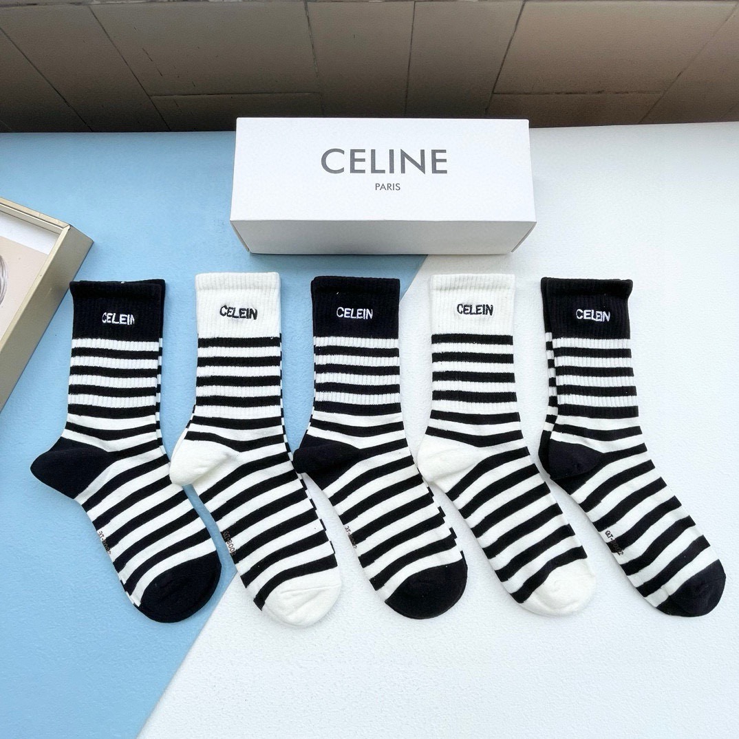 NO:718925,Comes with packaging [five pairs in a box] CELINE · Celine high-quality super popular internet celebrity socks ce home official website synchronously embroidered letters mid-tube socks, recommended by ins stars and internet celebrities, extremely popular pure cotton material, light, soft and breathable, suitable for all seasons, European and American big-name street essential socks, stockings, socks, celine, celine, socks19860909配包装【一盒五双】CELINE · 赛琳高品质超级爆款网红袜子ce家官网同步刺绣字母中筒袜,ins明星网红推荐火爆至极纯棉材质,轻薄柔软透气,四季通用,欧美大牌街头必备袜子,丝袜,袜子,celine,celine,socks,accessory