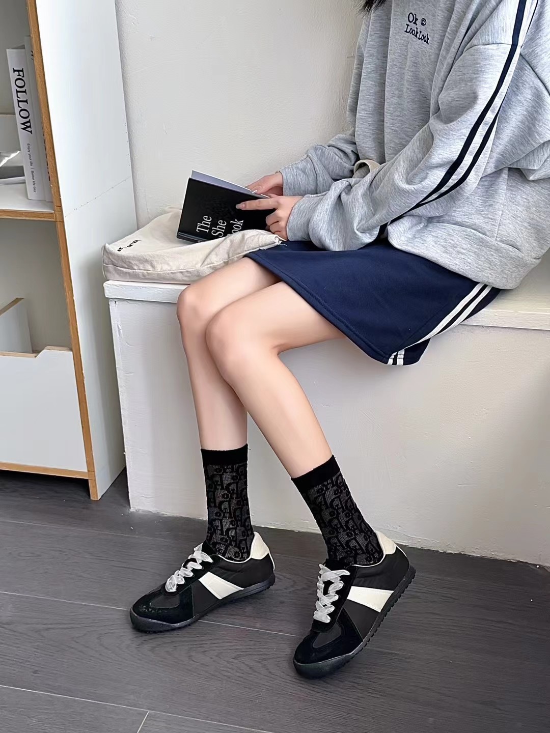 NO:719365,Comes with packaging [four pairs in a box] Dior · Dior's super popular Internet celebrity socks D's official website synchronized jacquard letter calf socks, recommended by ins star Internet celebrities, extremely popular pure cotton material, light, soft and breathable, suitable for all seasons, European and American big-name street essential socks, stockings, socks, dior, dior, dior, socks19860909配包装【一盒四双】Dior · 迪奥超级爆款网红袜子D家官网同步提花字母小腿袜,ins明星网红推荐火爆至极纯棉材质,轻薄柔软透气,四季通用,欧美大牌街头必备袜子,丝袜,袜子,dior,dior,dior,socks,accessory