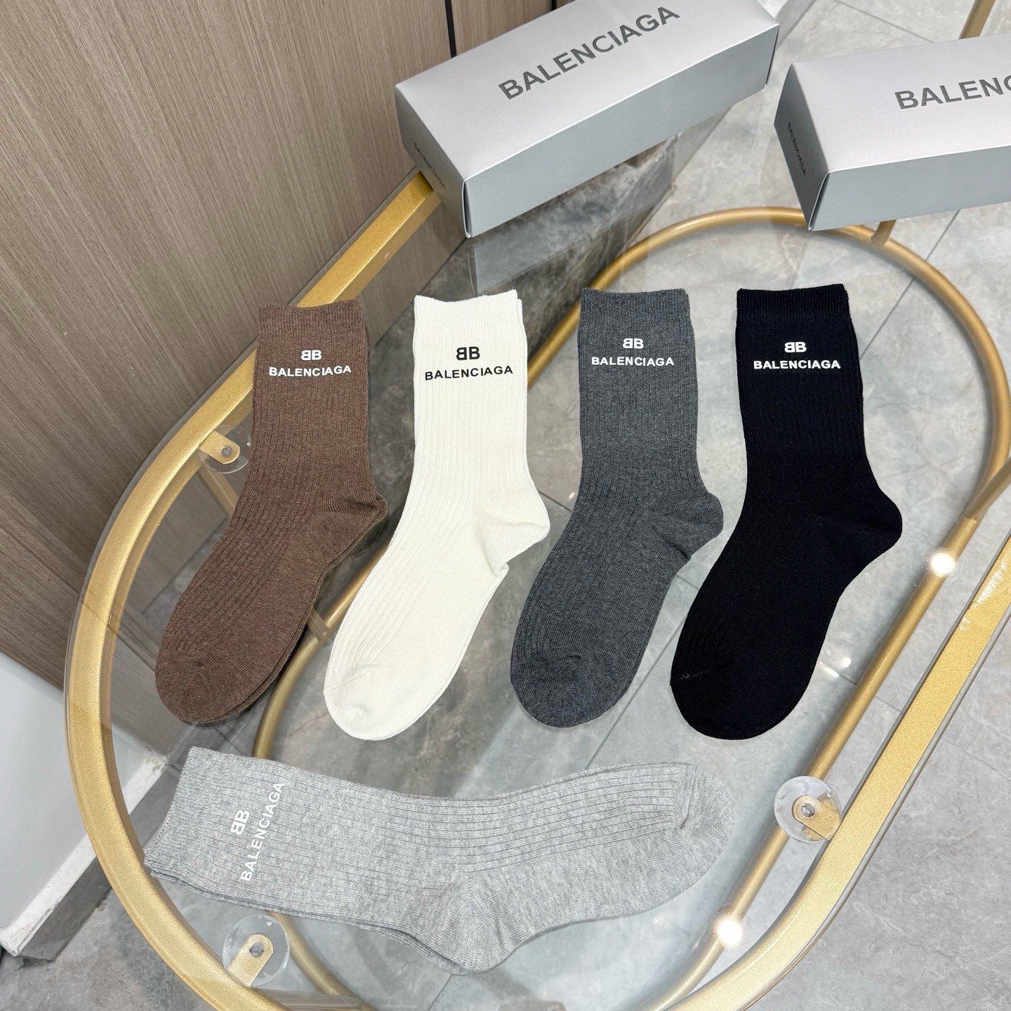 配包装【一盒五双】BALENCIAGA · 巴黎世家 ❗️超级爆款网红袜子 巴黎家官网同步硅胶字母小腿袜