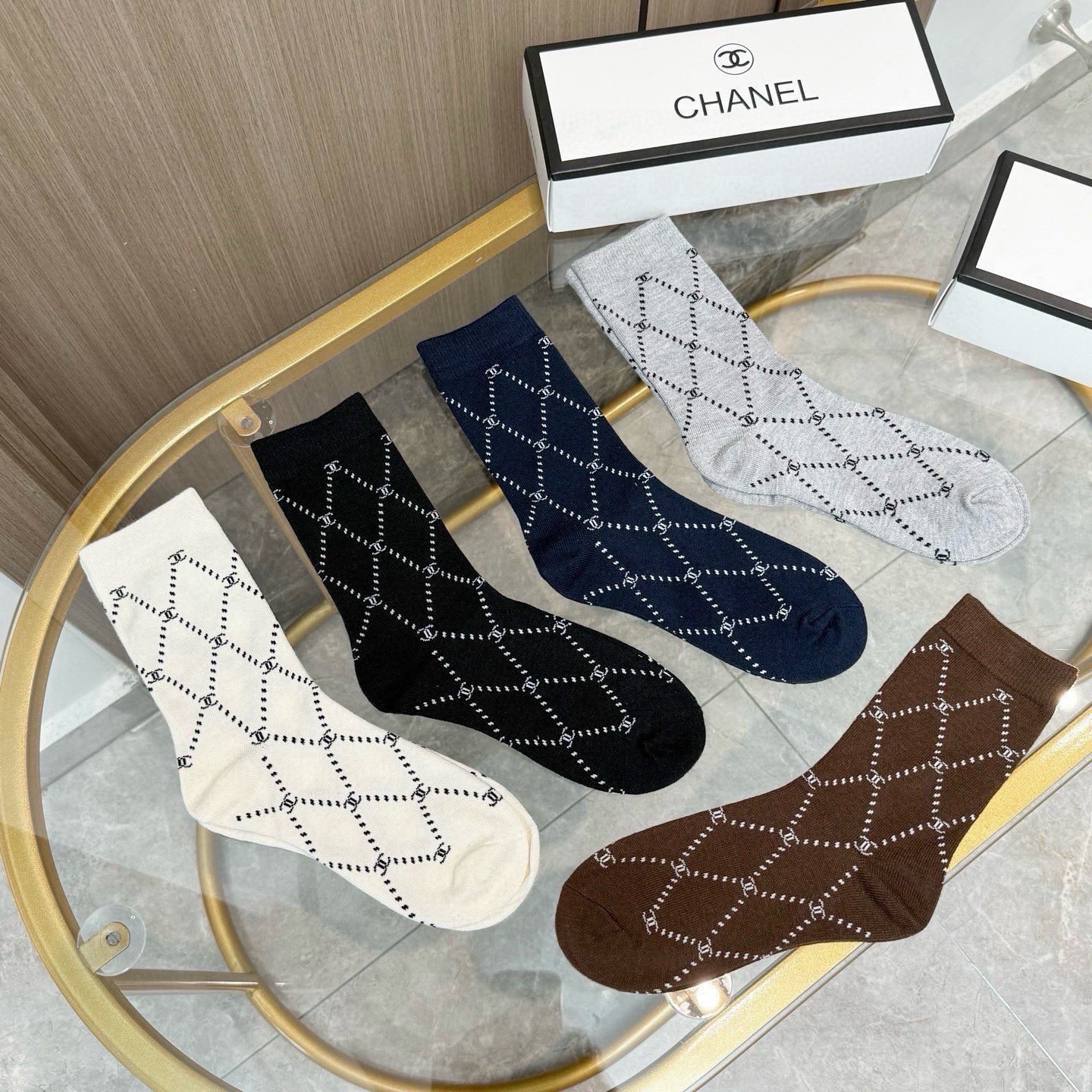 【一盒五双】配包装 CHANEL香奈儿高版本 ～好看到爆炸小香 袜子🔥羊绒袜，超软糯🔥🔥潮人必不能少的C