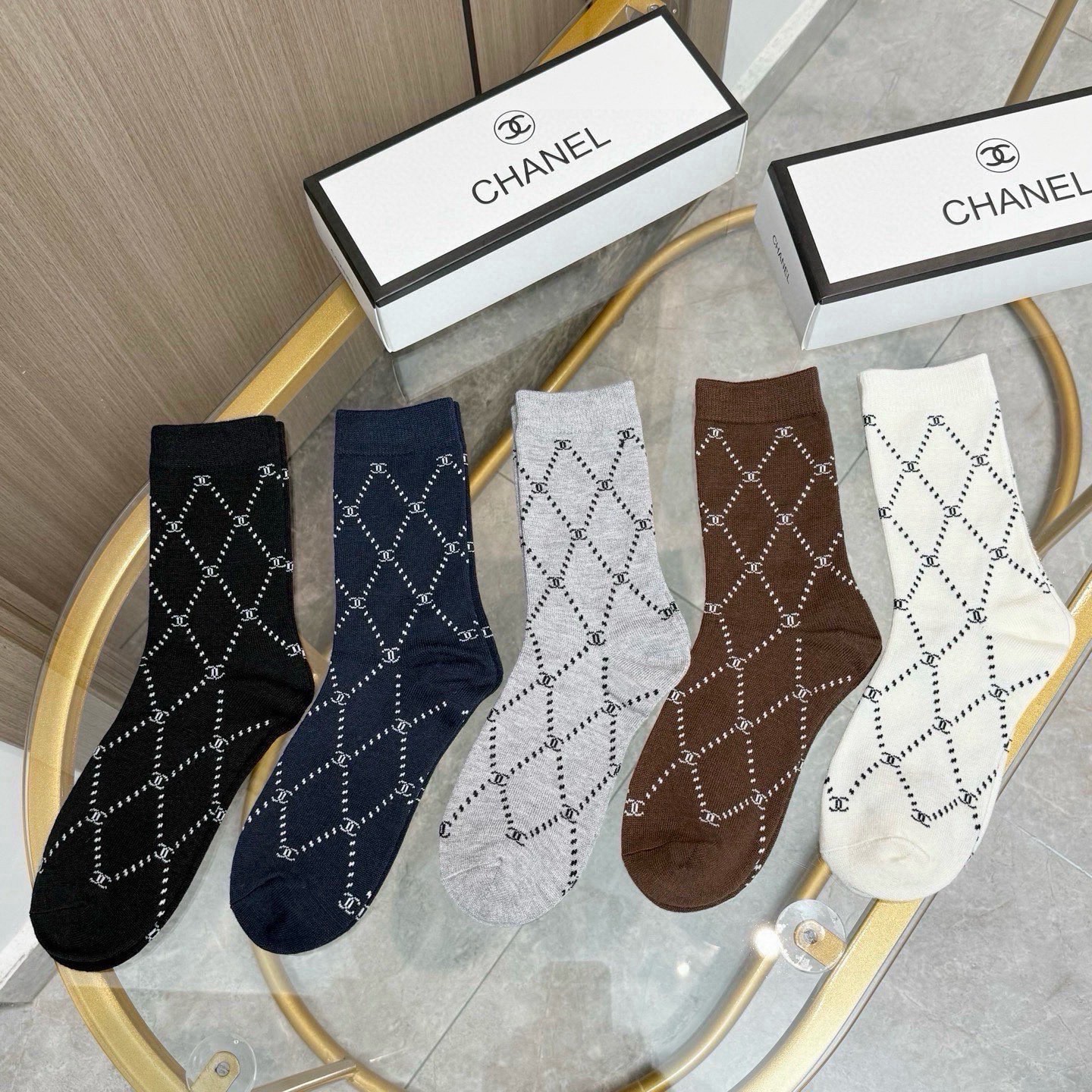 【一盒五双】配包装 CHANEL香奈儿高版本 ～好看到爆炸小香 袜子🔥羊绒袜，超软糯🔥🔥潮人必不能少的C