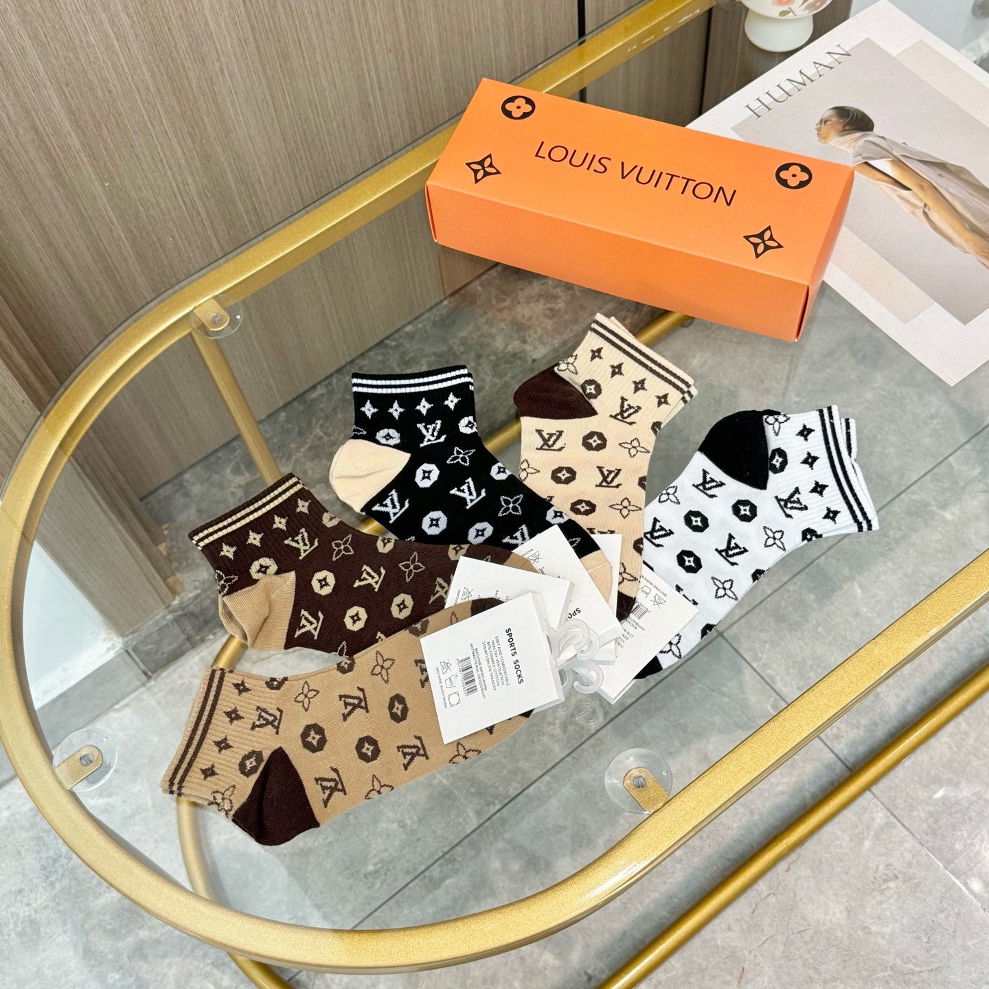 配包装【一盒五双】🌟LV 路易威登 爆款 船袜🌟高版本 ～好看到爆炸 欧美大牌船袜🔥男女款🌟潮人必不能少