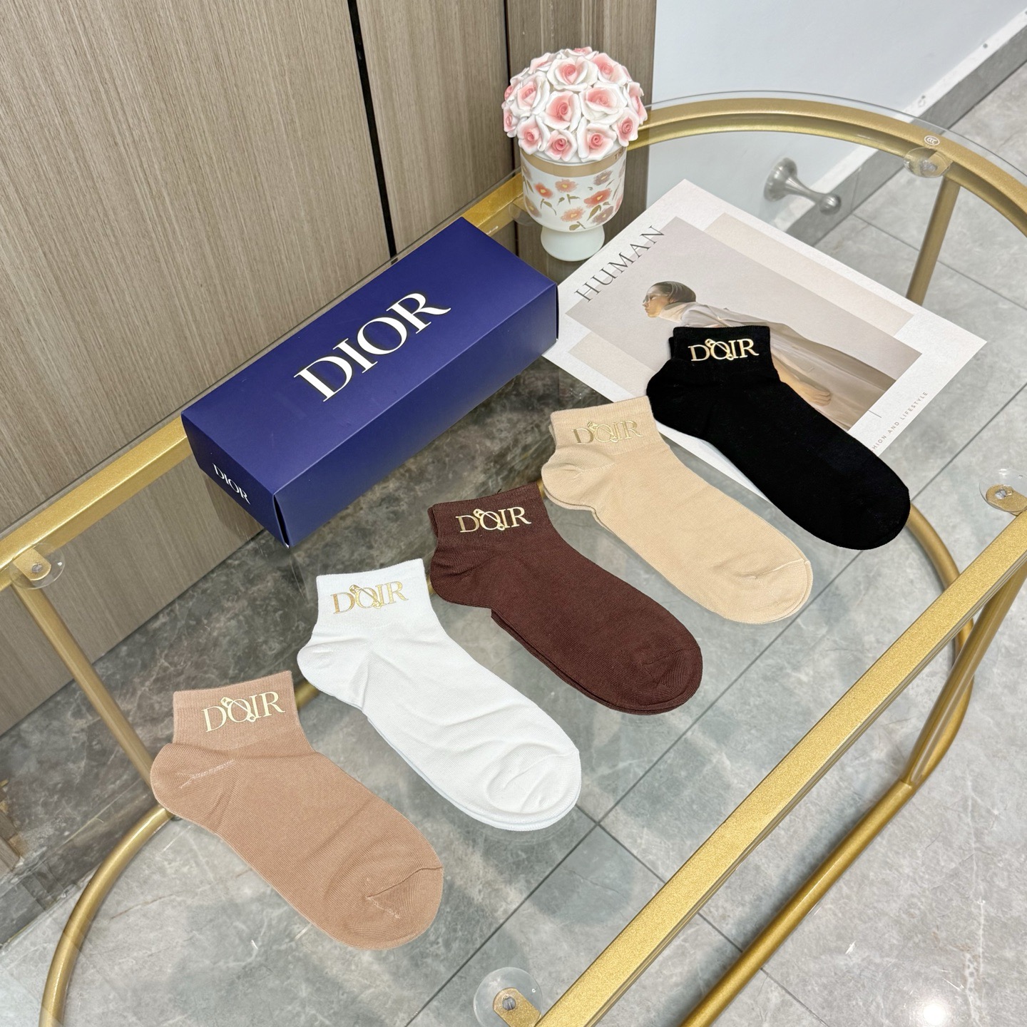 配包装【一盒五双】DIOR · 迪奥❗️DIOR家新品烫金短筒男女款袜子❗️专柜同步长袜，超级经典的小香
