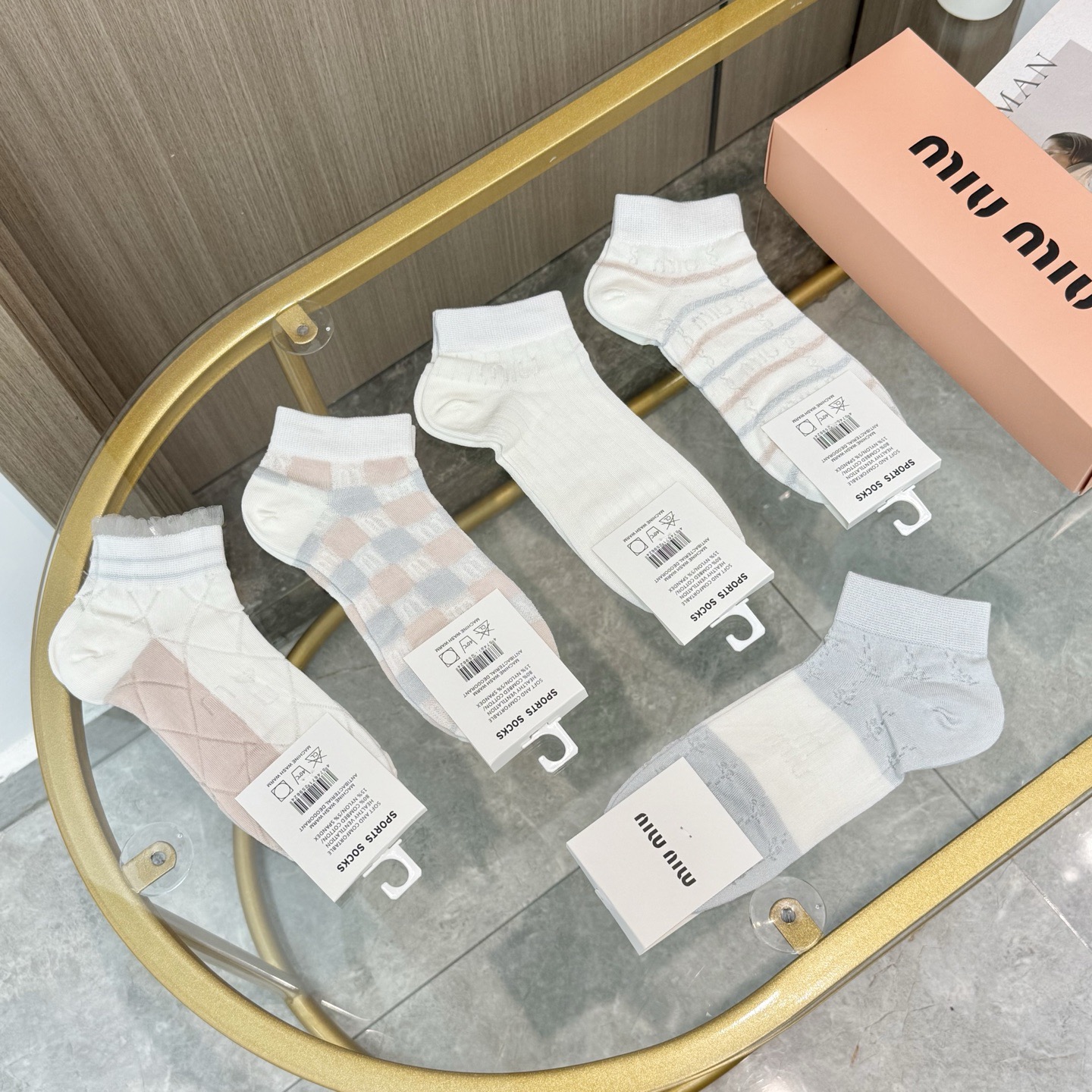 配包装【一盒五双】MIU MIU 缪缪 ins超火爆小单品，Vintage必备单品竹棉短袜🌟潮人必备 爆