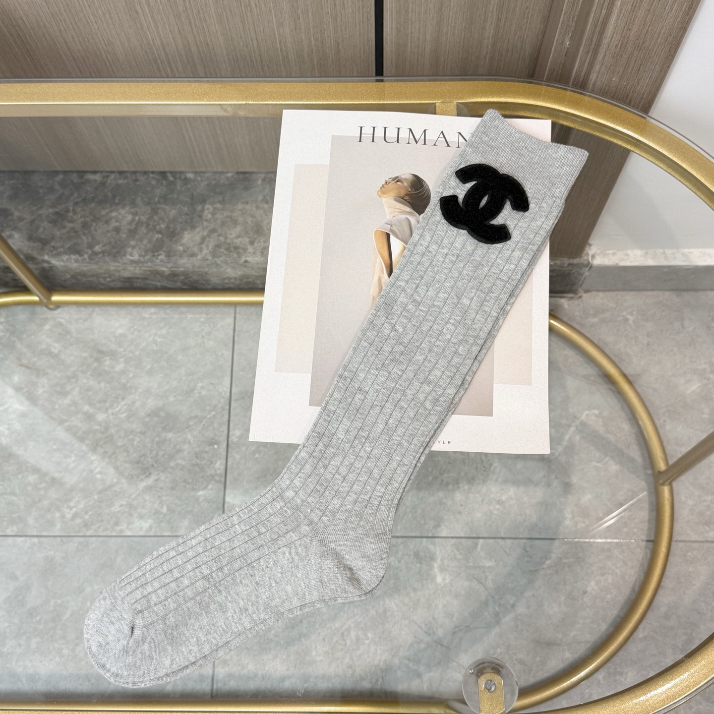 配包装【一盒四双】CHANEL · 香奈儿❗️超级爆款网红袜子❗️CHANEL官网同步字母小腿袜，ins