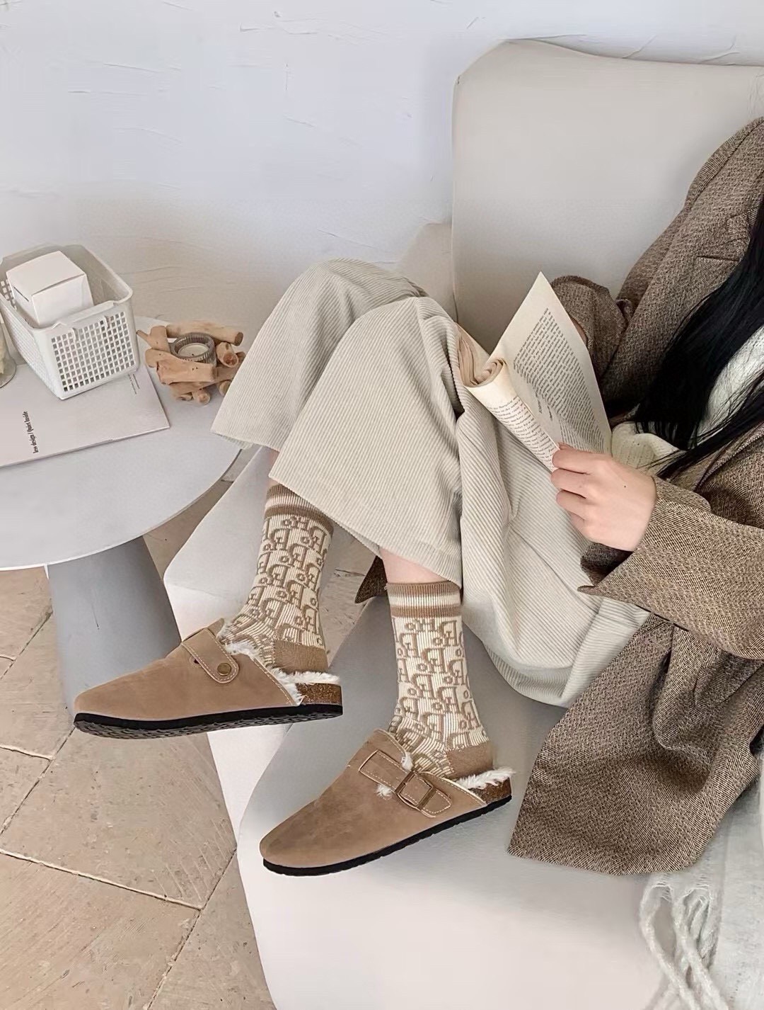 配包装【一盒四双】DIOR迪奥高版本 ～好看到爆炸CD 袜子🔥羊绒袜，超软糯🔥🔥潮人必不能少的CD专柜代