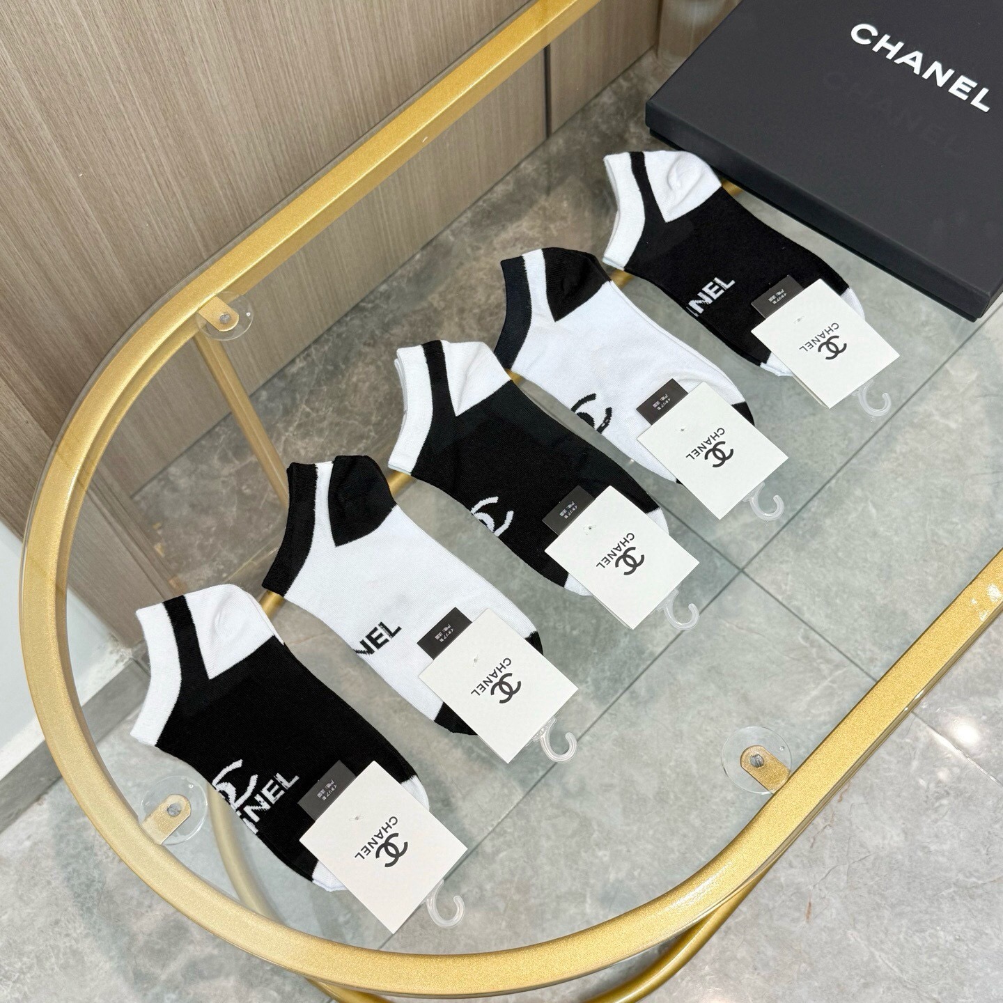 【一盒五双】CHANEL香奈儿高版本 ～好看到爆炸小香 袜子🔥船袜，超软糯🔥🔥潮人必不能少的CHANEL