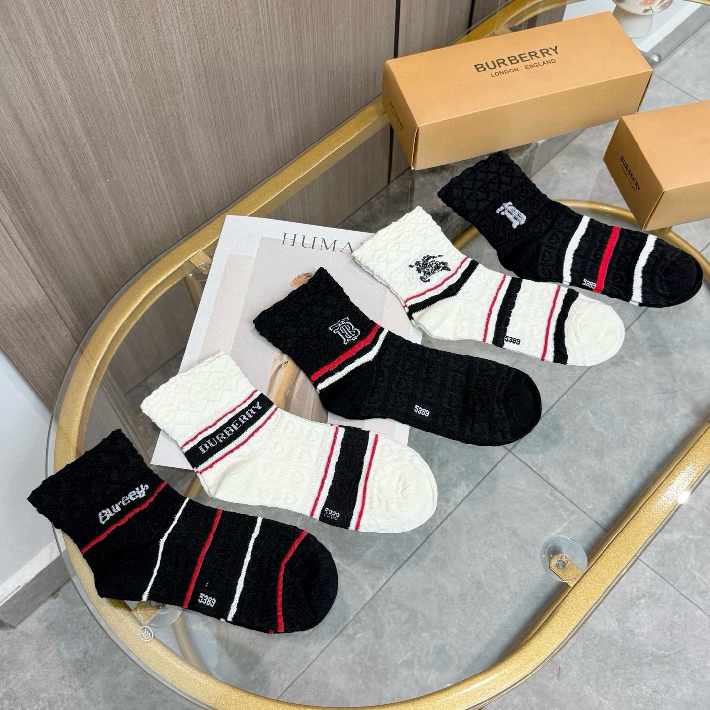 配包装【一盒五双】巴宝莉专柜最新款巴格中筒袜子❗️巴家专柜同步中筒袜，经典网红爆款袜子INS高端潮袜超抢