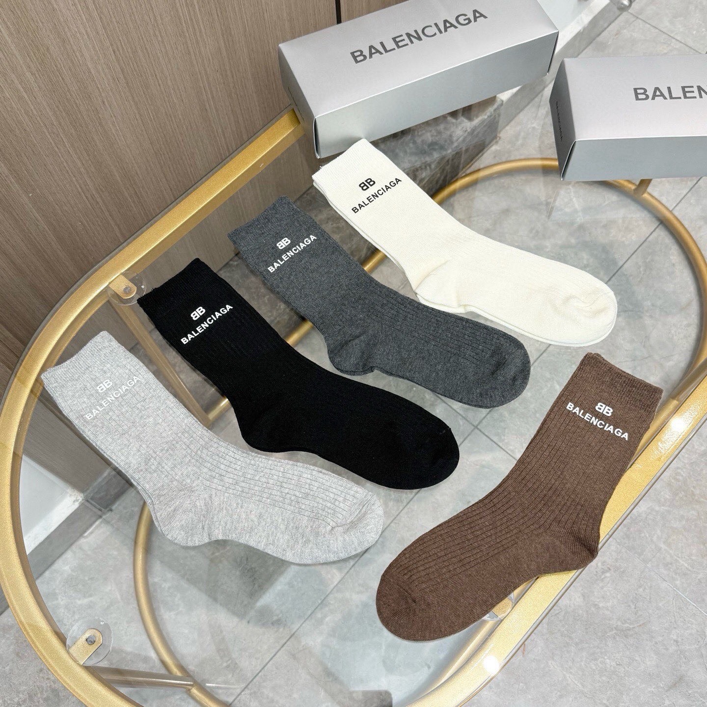 配包装【一盒五双】BALENCIAGA · 巴黎世家 ❗️超级爆款网红袜子 巴黎家官网同步硅胶字母小腿袜