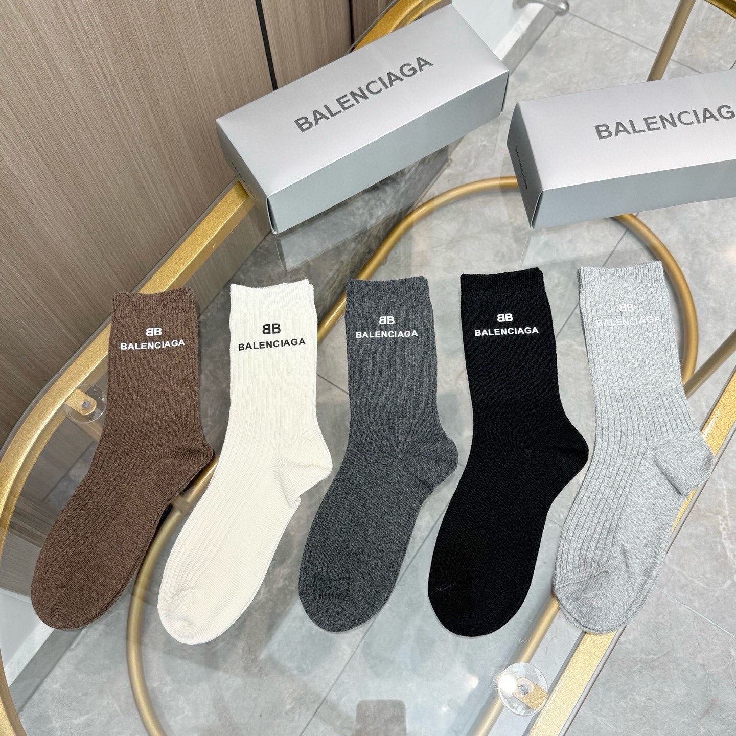配包装【一盒五双】BALENCIAGA · 巴黎世家 ❗️超级爆款网红袜子 巴黎家官网同步硅胶字母小腿袜