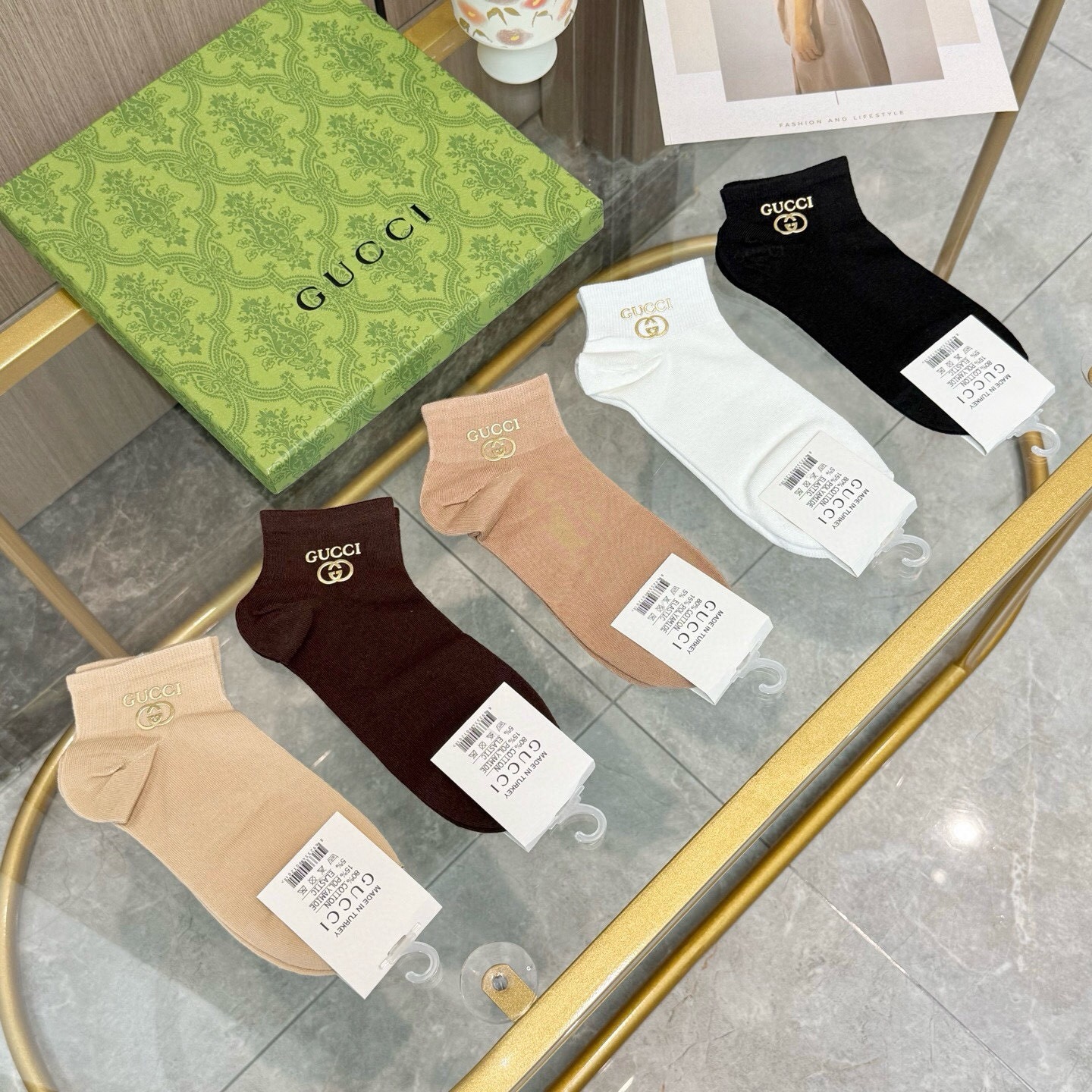 配包装【一盒五双】GUCCI · 古奇❗️GUCCI家新品烫金短筒男女款袜子❗️专柜同步长袜，超级经典的