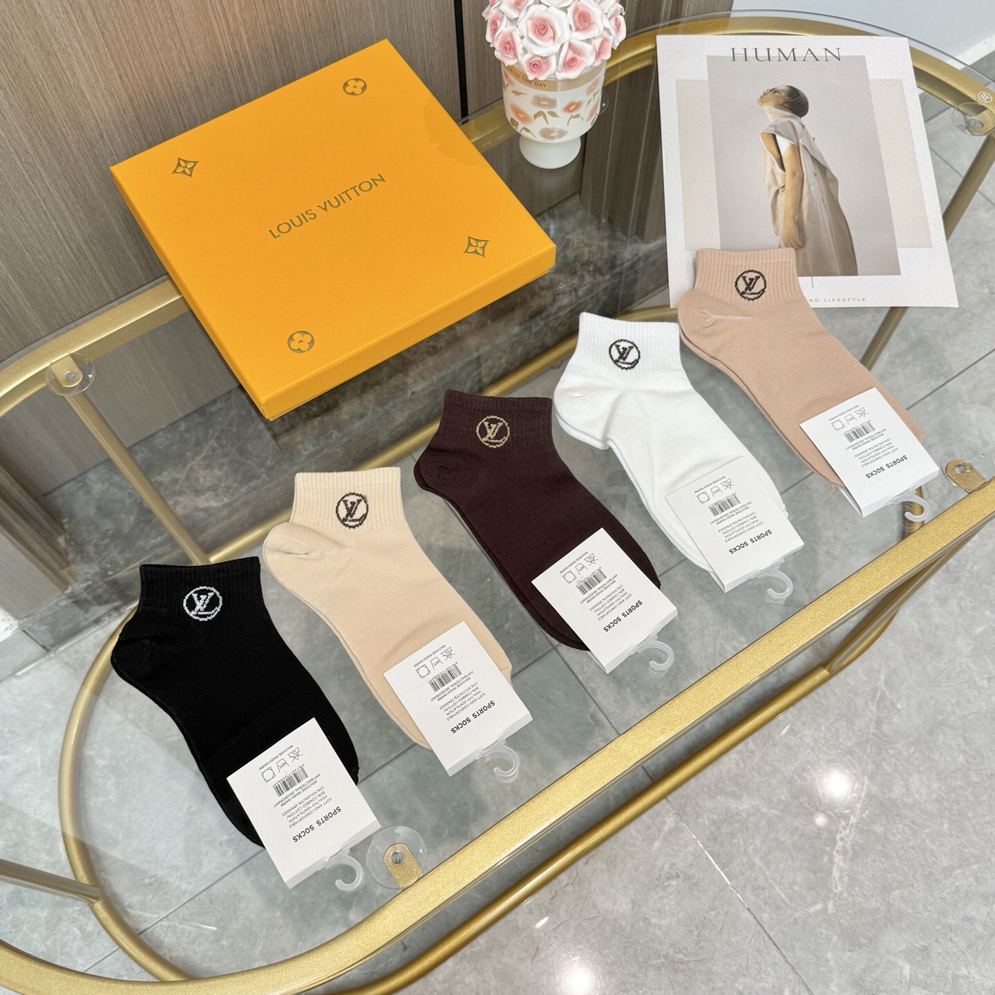 配包装【一盒五双】🌟LV 路易威登 爆款 船袜🌟高版本 ～好看到爆炸 欧美大牌船袜🔥男女款🌟潮人必不能少