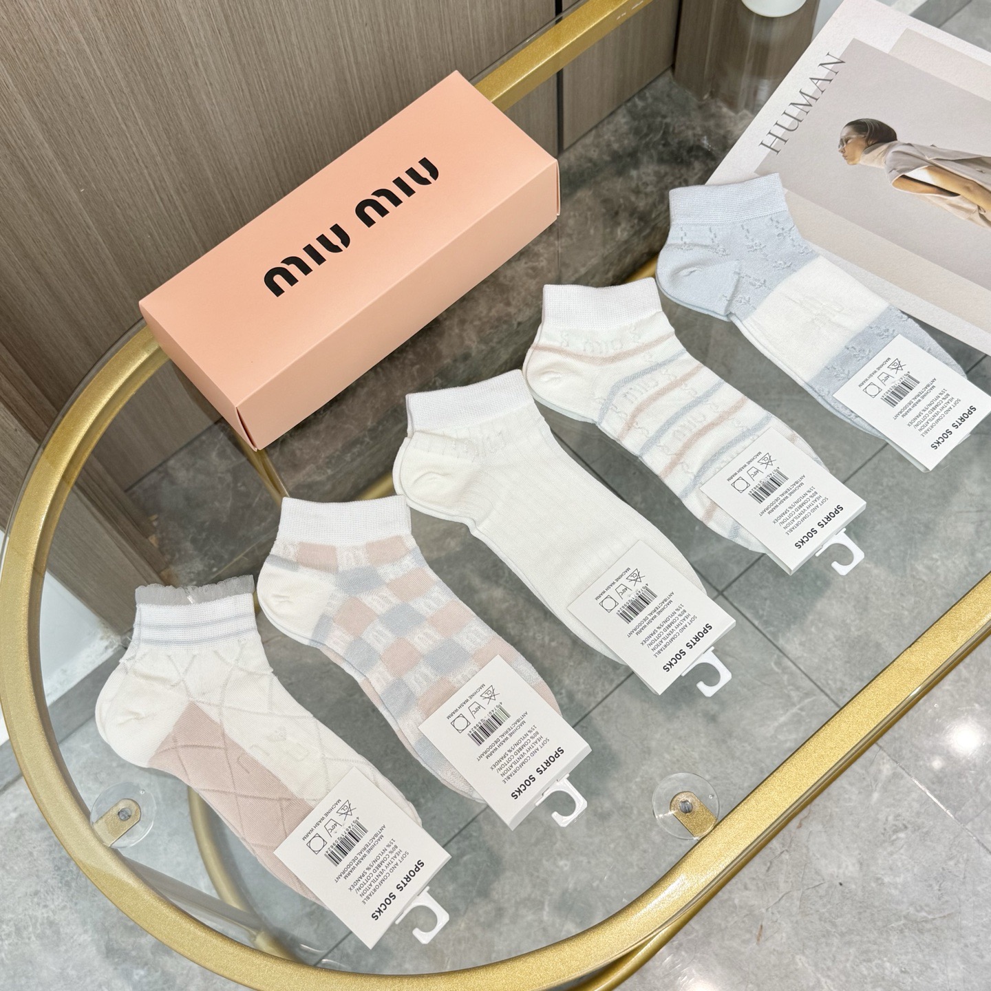 配包装【一盒五双】MIU MIU 缪缪 ins超火爆小单品，Vintage必备单品竹棉短袜🌟潮人必备 爆
