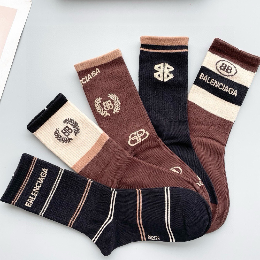 配包装【一盒五双】BALENCIAGA · 巴黎世家🌟 好看到爆炸欧美大牌高筒袜🔥男女款🌟潮人必不能少的