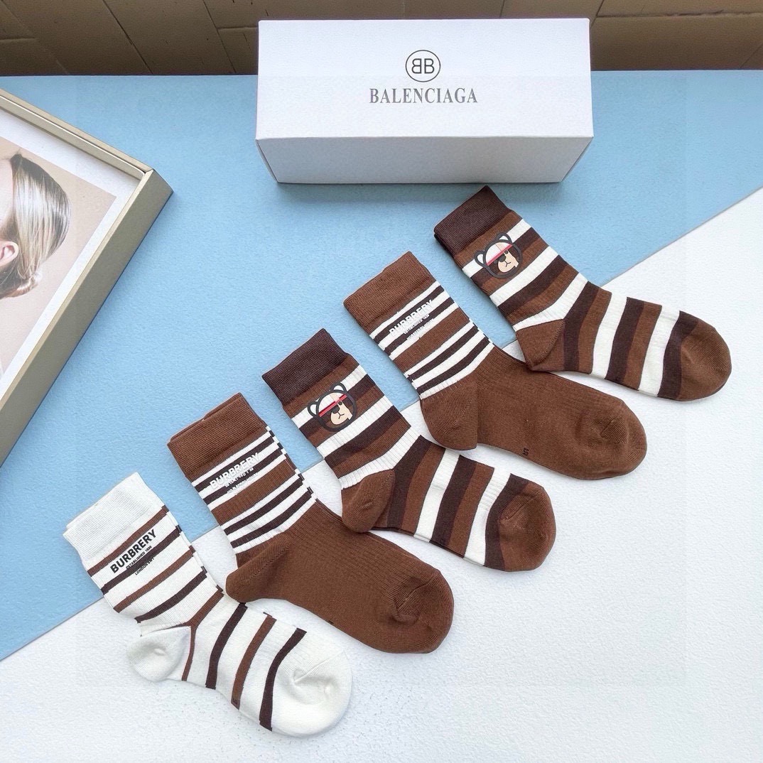 配包装【一盒五双】BALENCIAGA · 巴黎世家🌟 高品质🔥好看到爆炸欧美大牌高筒袜🔥男女款🌟潮人必