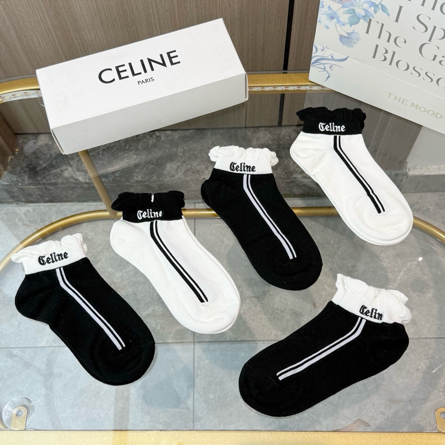 配包装【一盒五双】🌟Celine赛琳 爆款船袜🌟高版本 ～好看到爆炸 欧美大牌船袜🔥🌟潮人必不能少的专柜