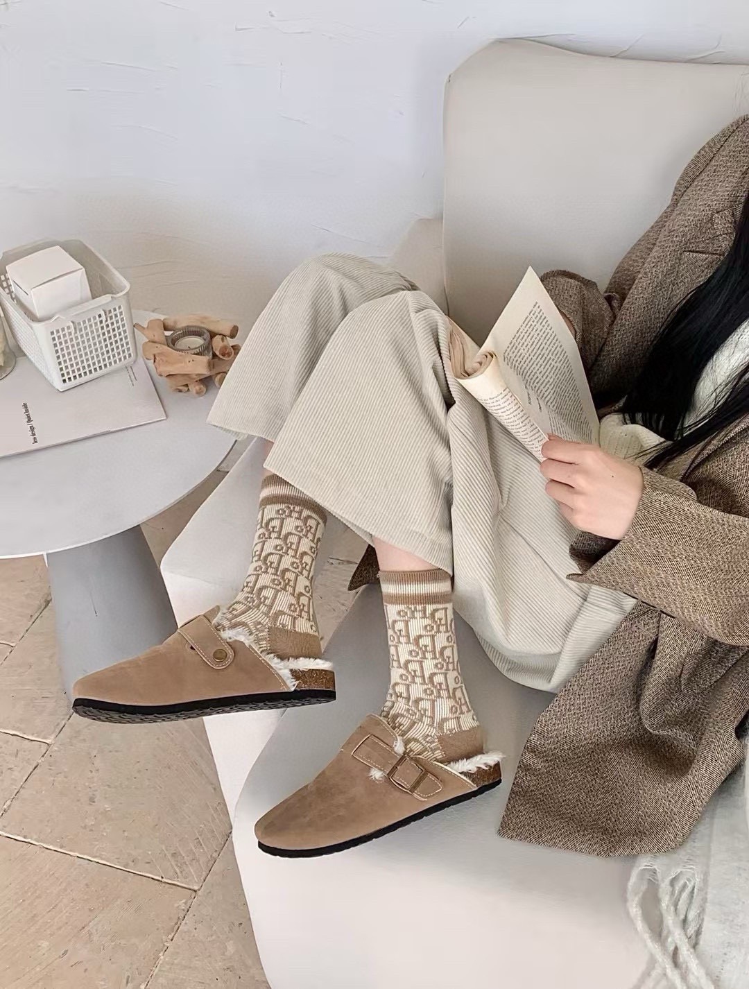 配包装【一盒四双】DIOR迪奥高版本 ～好看到爆炸CD 袜子🔥羊绒袜，超软糯🔥🔥潮人必不能少的CD专柜代