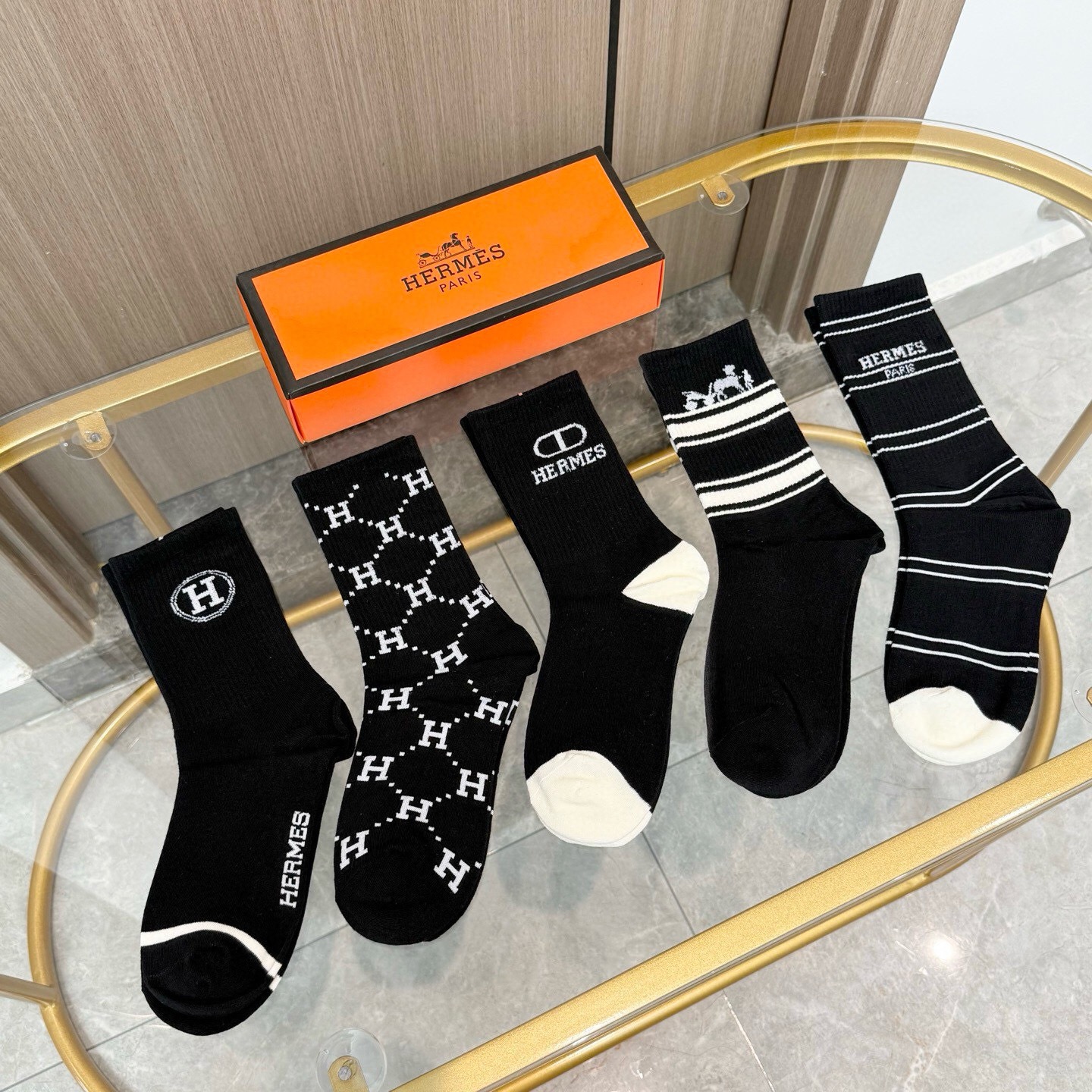 配包装 【一盒五双】HERMER · 爱马仕经典中筒袜子❗️纯棉面料，专柜同步上新，袜身提花H品牌字母全