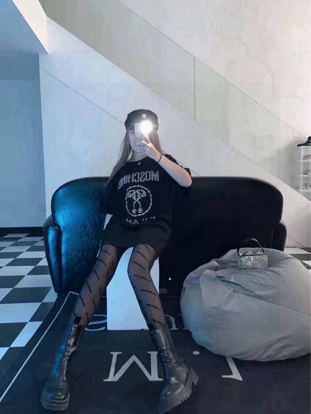 NO:813044,Special packaging [one pair per box] Balenciaga official website same style letter flocked one-piece stockings [color] celebrities from all walks of life!  A favorite among internet celebrities and fashionistas!  socks, stockings, socks, balenciaga, socks19860909特 配包装【一盒一双】巴黎世家 官网同款字母植绒连体丝袜[色]各路明星！网红、时尚达人喜爱款！袜子,丝袜,袜子,balenciaga,socks,accessory