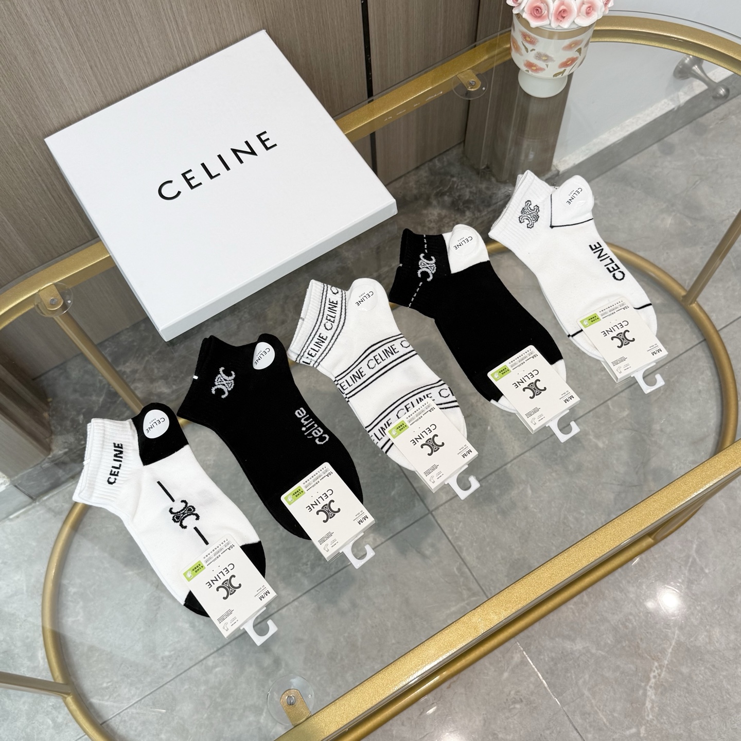 配包装【一盒五双】🌟Celine赛琳  爆款船袜🌟高版本 ～好看到爆炸 欧美大牌船袜。🌟潮人必不能少的专