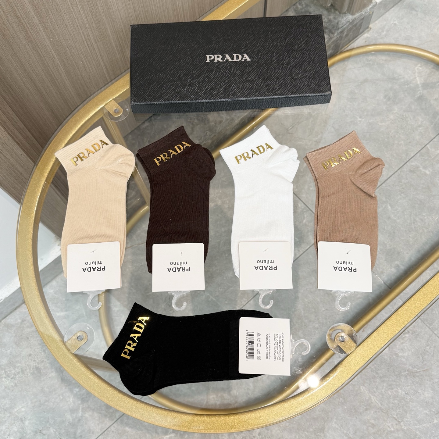 配包装【一盒五双】PRADA · 普拉达❗️PRADA家新品烫金短筒男女款袜子❗️专柜同步长袜，超级经典