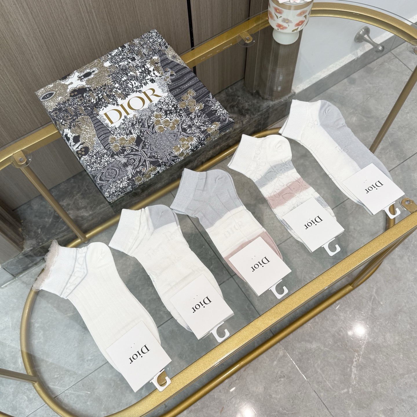 配包装【一盒五双】DIOR 迪奥ins超火爆小单品，Vintage 必备单品 短款🌟潮人必备 爆款，复古