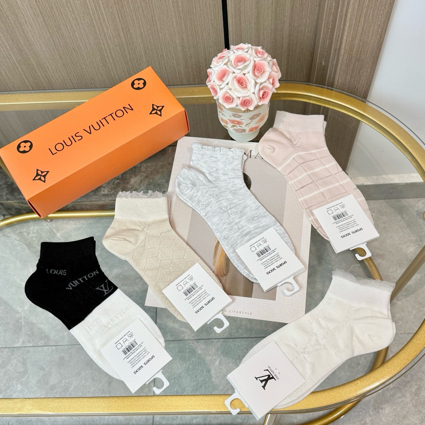 配包装【一盒五双】LV 路易威登ins超火爆小单品，Vintage必备单品竹棉短袜🌟潮人必备 爆款，复古