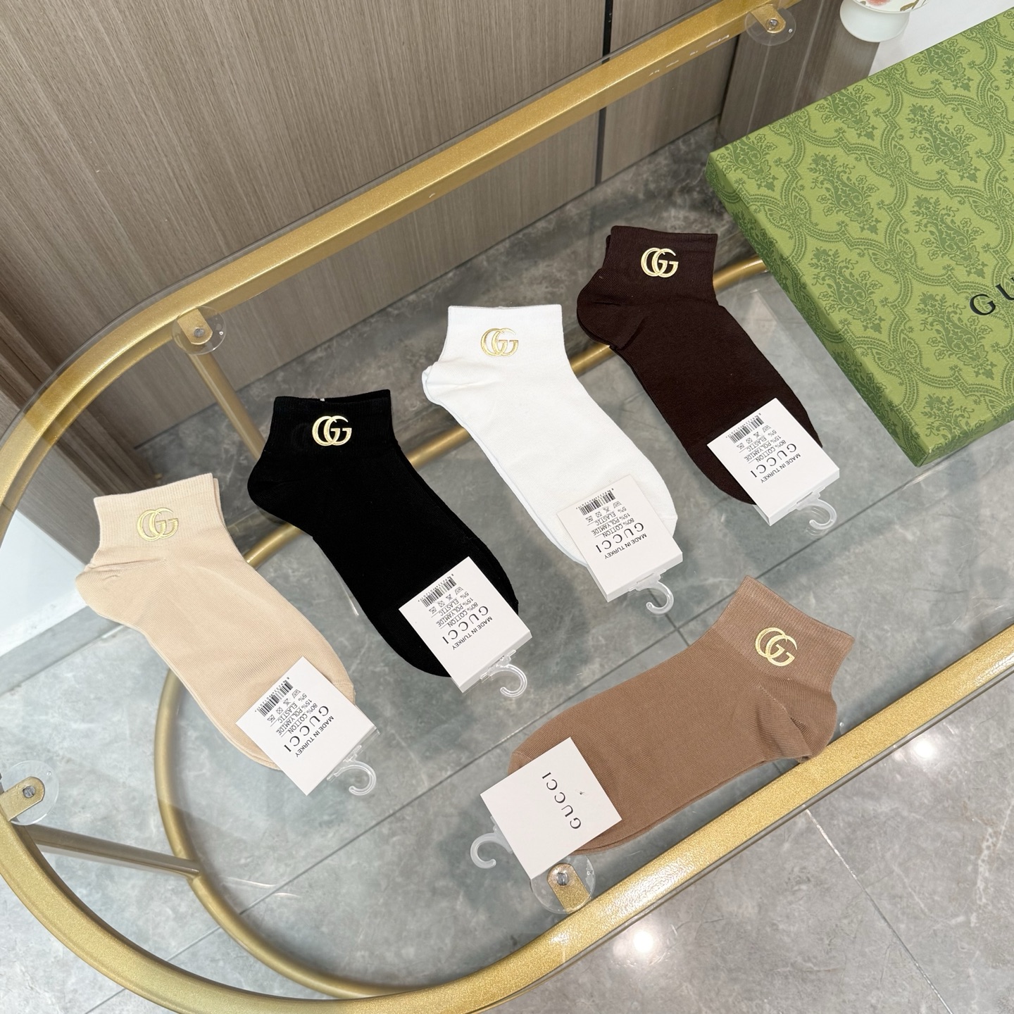 配包装【一盒五双】GUCCI · 古奇❗️GUCCI家新品烫金短筒男女款袜子❗️专柜同步长袜，超级经典的