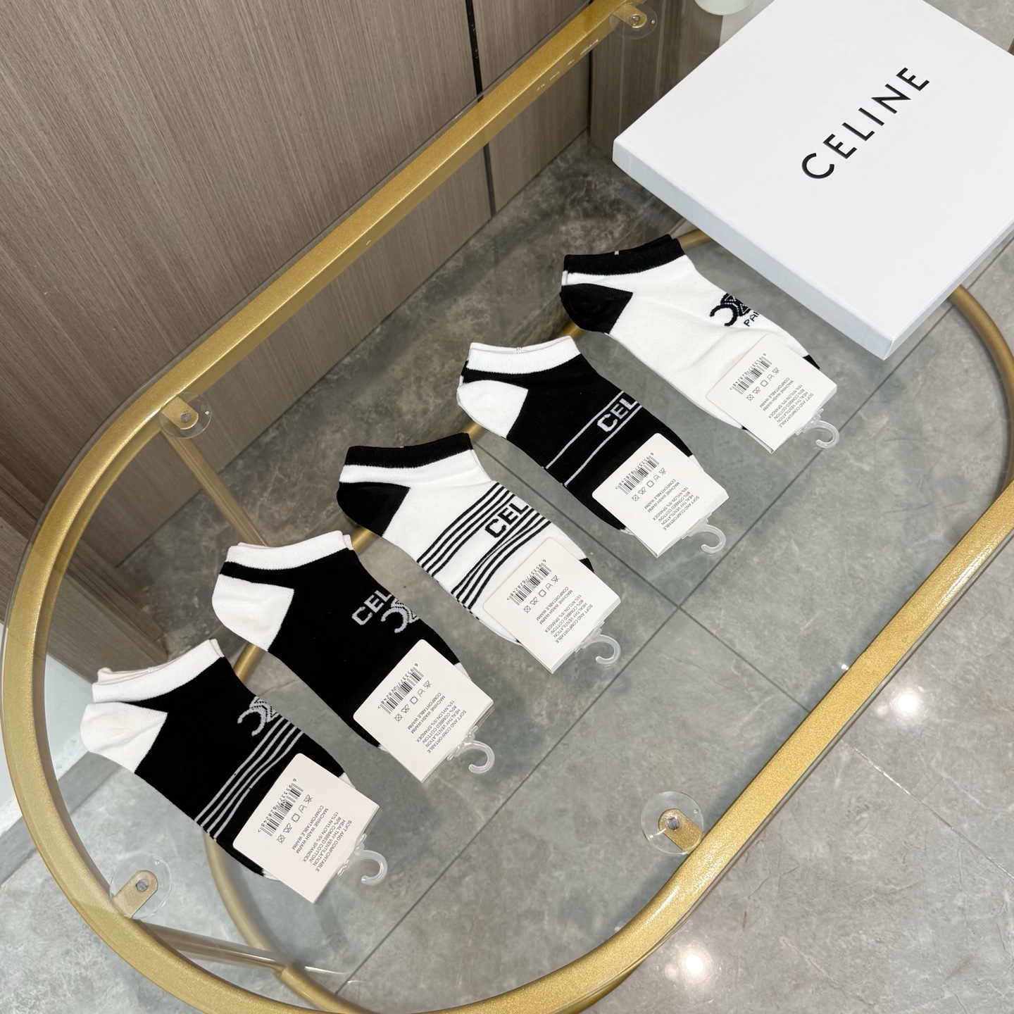 配包装【一盒五双】🌟Celine赛琳  爆款船袜🌟高版本 ～好看到爆炸 欧美大牌船袜。🌟潮人必不能少的专