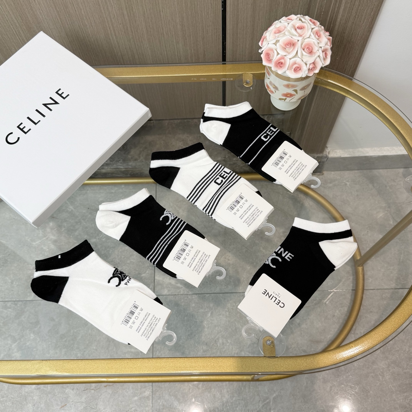 配包装【一盒五双】🌟Celine赛琳  爆款船袜🌟高版本 ～好看到爆炸 欧美大牌船袜。🌟潮人必不能少的专