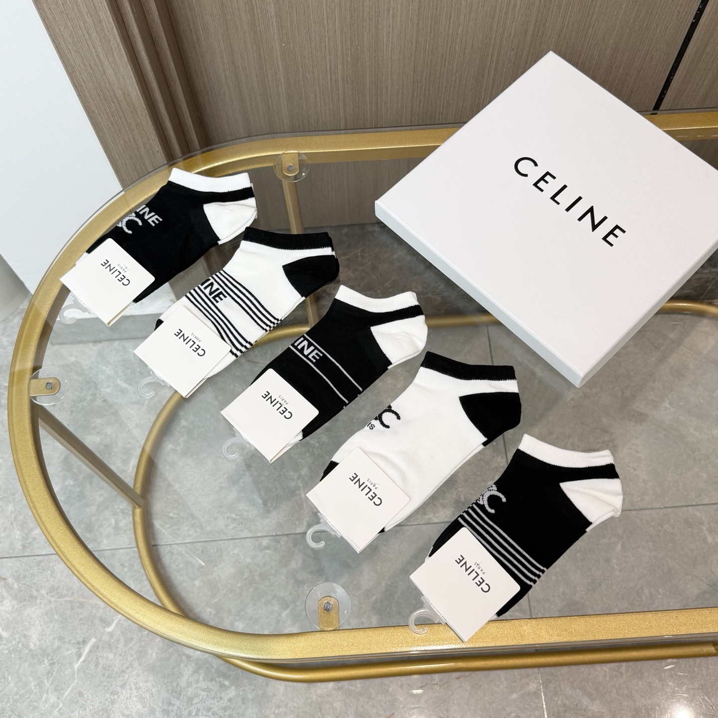 配包装【一盒五双】🌟Celine赛琳  爆款船袜🌟高版本 ～好看到爆炸 欧美大牌船袜。🌟潮人必不能少的专
