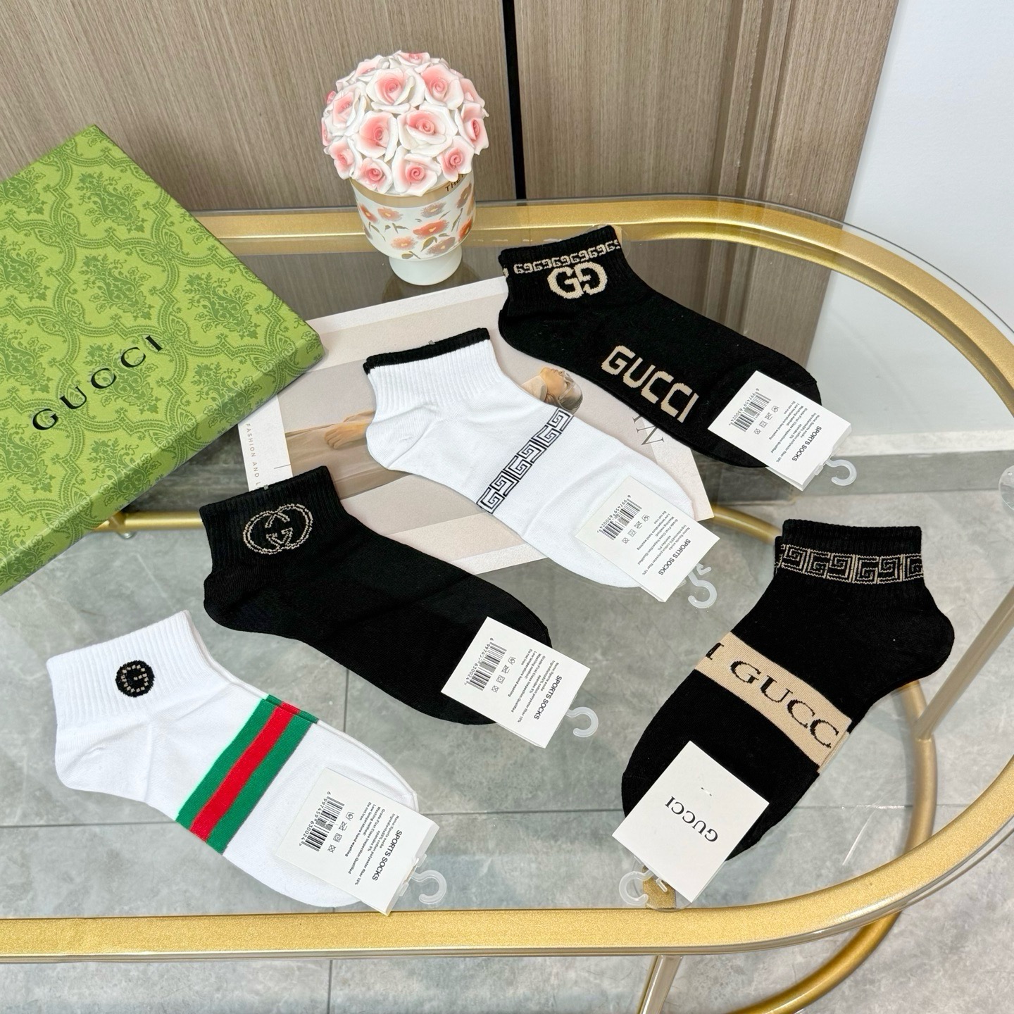 配包装【一盒五双】🌟GUCCI古奇🌟高版本 ～好看到爆炸 欧美大牌男女款船袜。🌟潮人必不能少的专柜代购品质 袜子 ，搭配