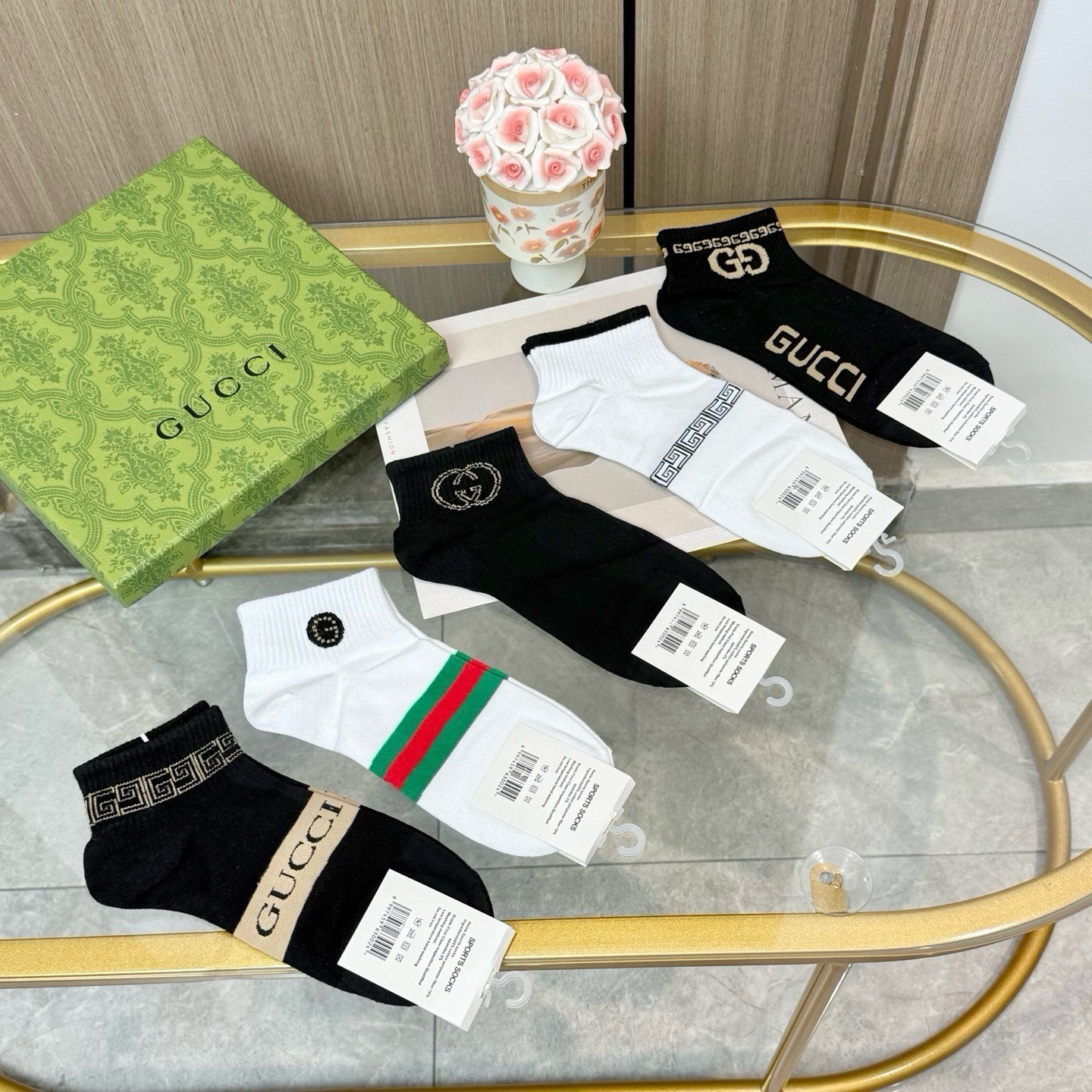 配包装【一盒五双】🌟GUCCI古奇🌟高版本 ～好看到爆炸 欧美大牌男女款船袜。🌟潮人必不能少的专柜代购品质 袜子 ，搭配