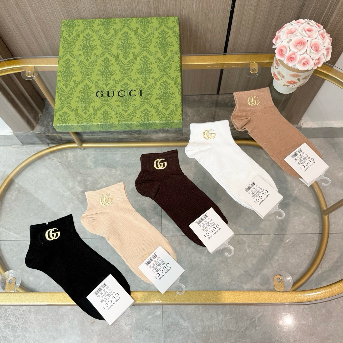配包装【一盒五双】GUCCI · 古奇❗️GUCCI家新品烫金短筒男女款袜子❗️专柜同步长袜，超级经典的G家标志百看不厌