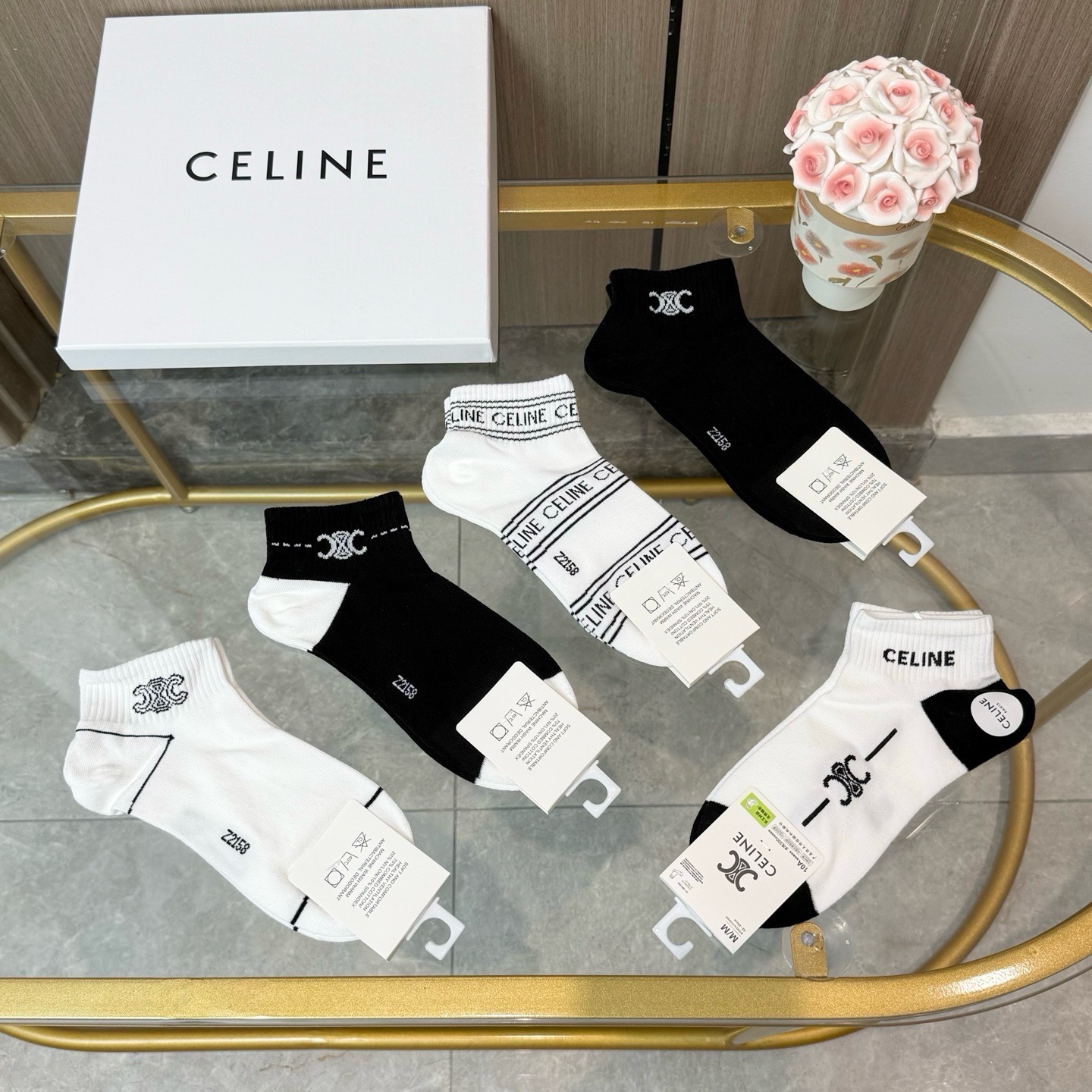 配包装【一盒五双】🌟Celine赛琳  爆款船袜🌟高版本 ～好看到爆炸 欧美大牌船袜。🌟潮人必不能少的专柜代购品质 袜子