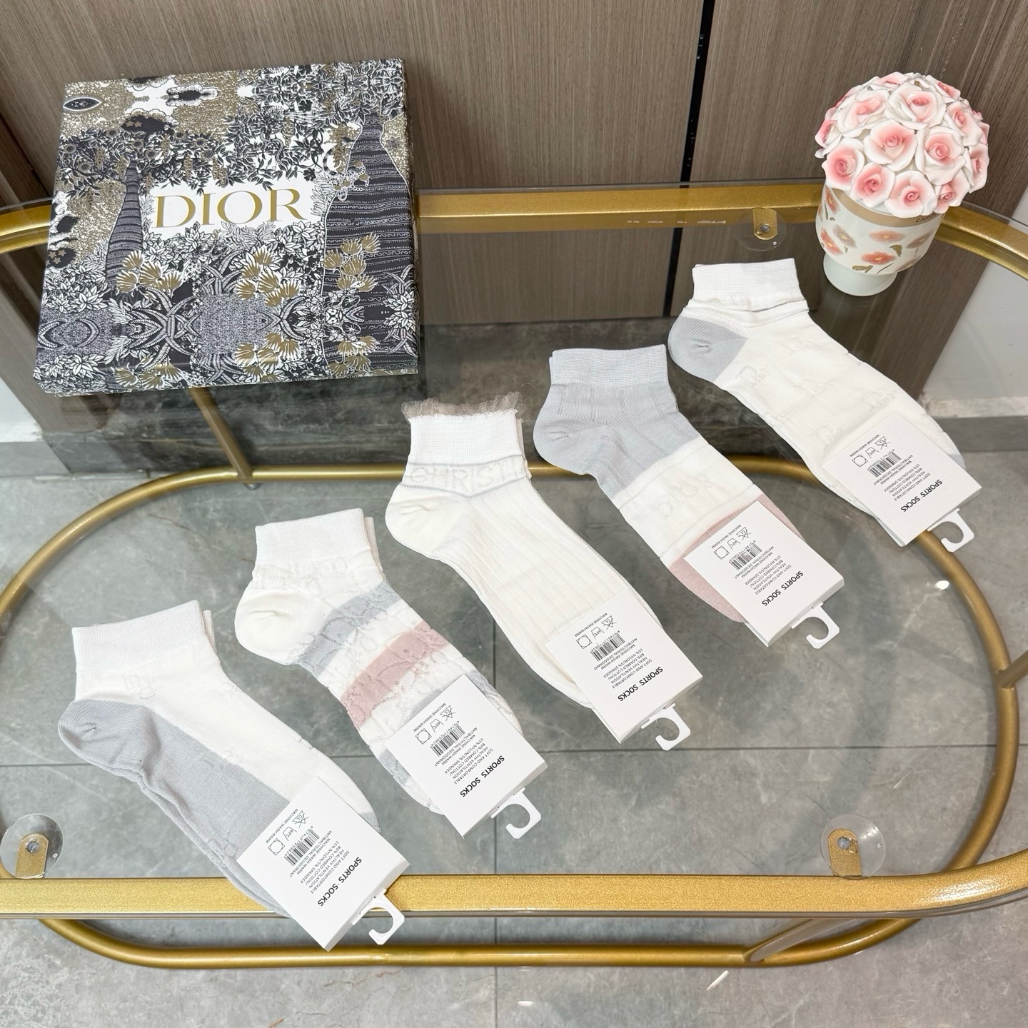 配包装【一盒五双】DIOR 迪奥ins超火爆小单品，Vintage 必备单品 短款🌟潮人必备 爆款，复古纹身短袜。经典l