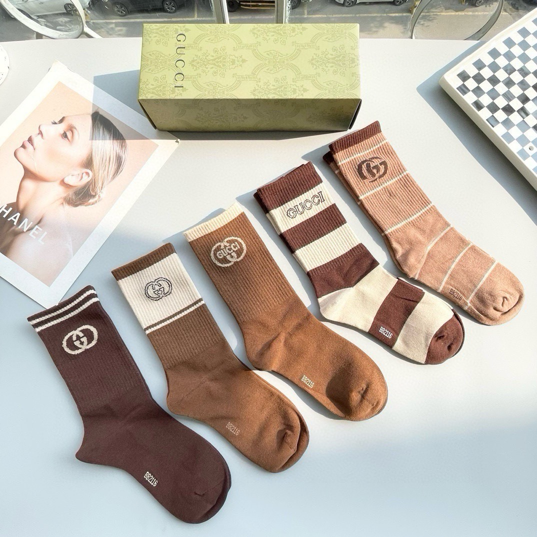 配包装【一盒五双】Gucci · 古奇❗️网红爆款出货~G家新品专柜对版袜子❗️纯棉材质织造，超级柔软舒适，罗口经典金线