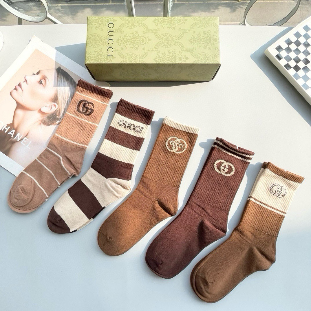 配包装【一盒五双】Gucci · 古奇❗️网红爆款出货~G家新品专柜对版袜子❗️纯棉材质织造，超级柔软舒适，罗口经典金线