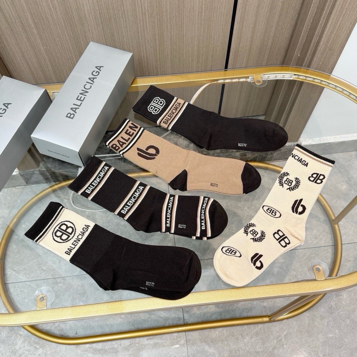 配包装【一盒五双】BALENCIAGA · 巴黎世家🌟 好看到爆炸欧美大牌高筒袜。男女款🌟潮人必不能少的专柜代购品质高筒